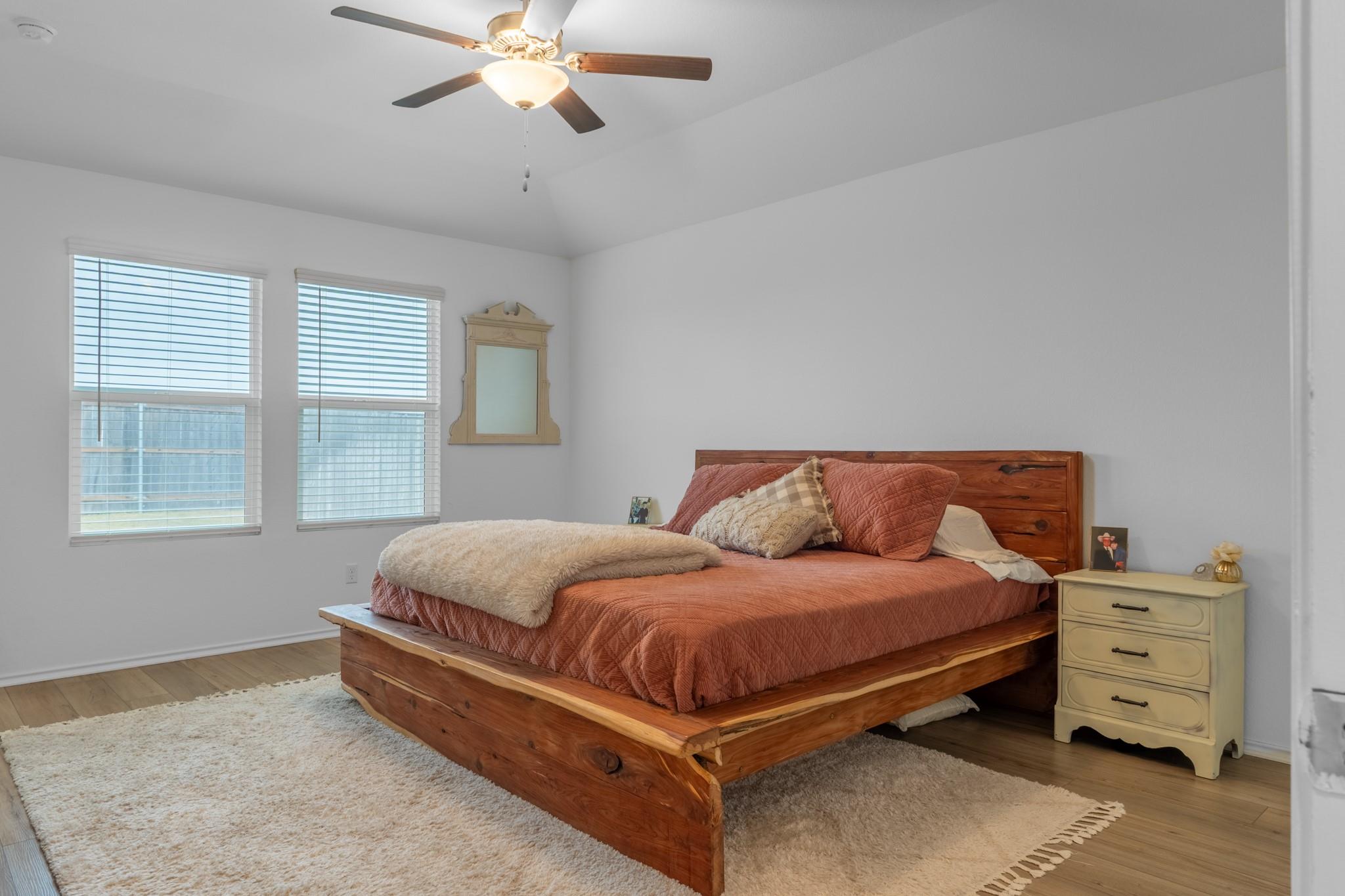 440 Sebring Cir, Hutto, TX 78634