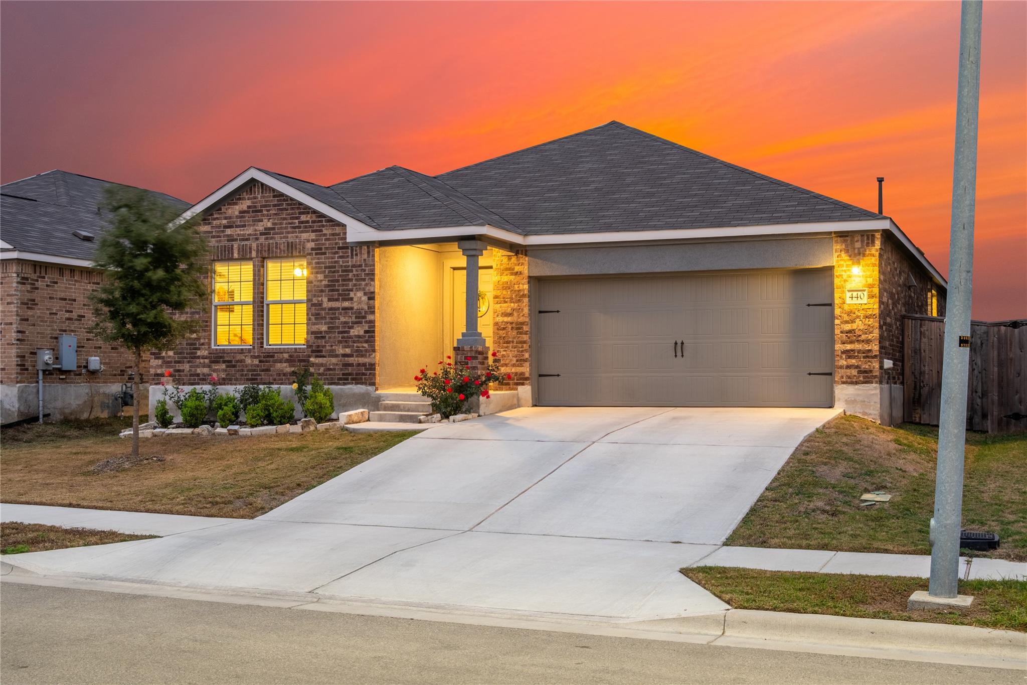 440 Sebring Cir, Hutto, TX 78634