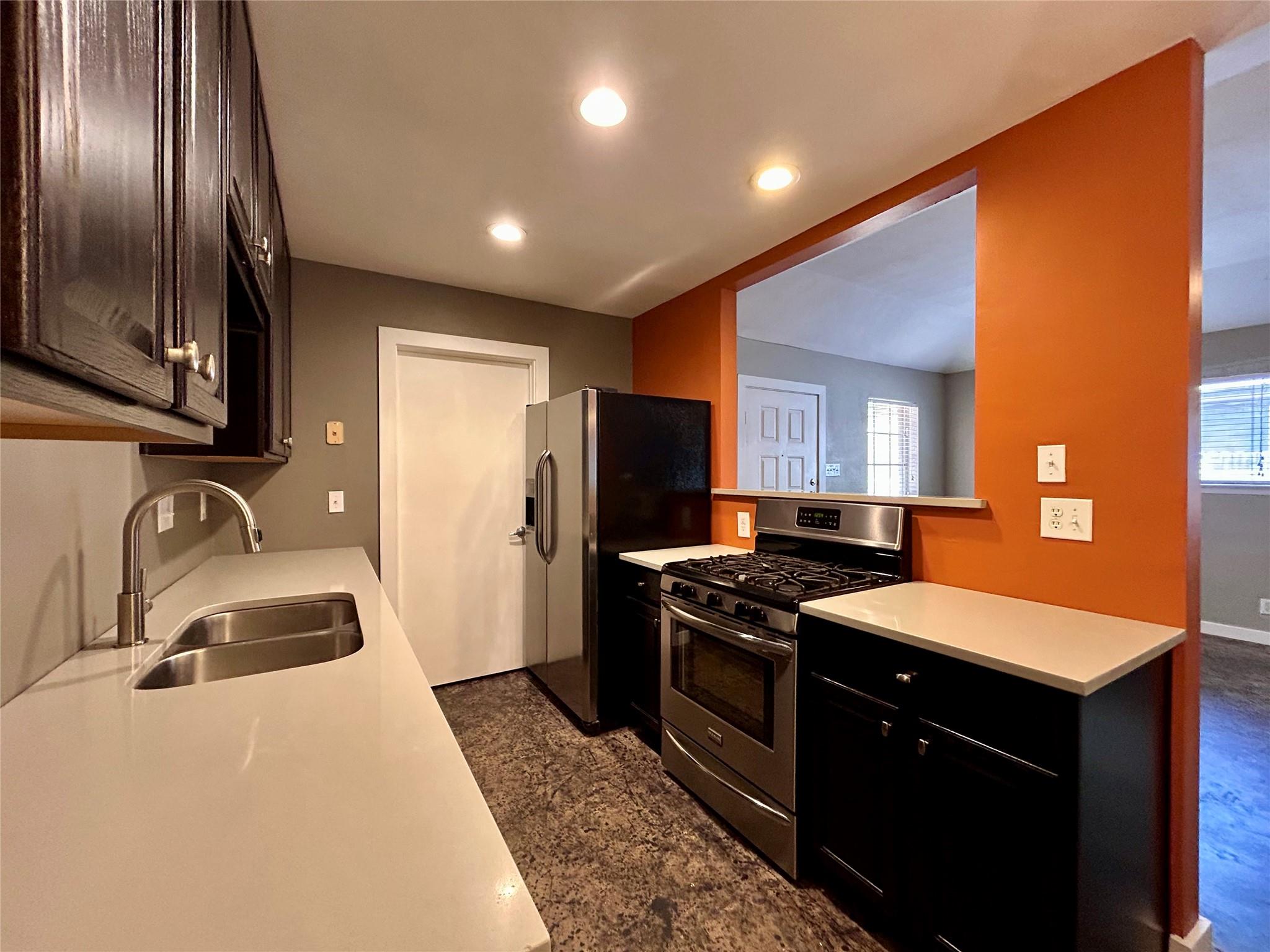 11443 Ptarmigan Dr, Austin, TX 78758