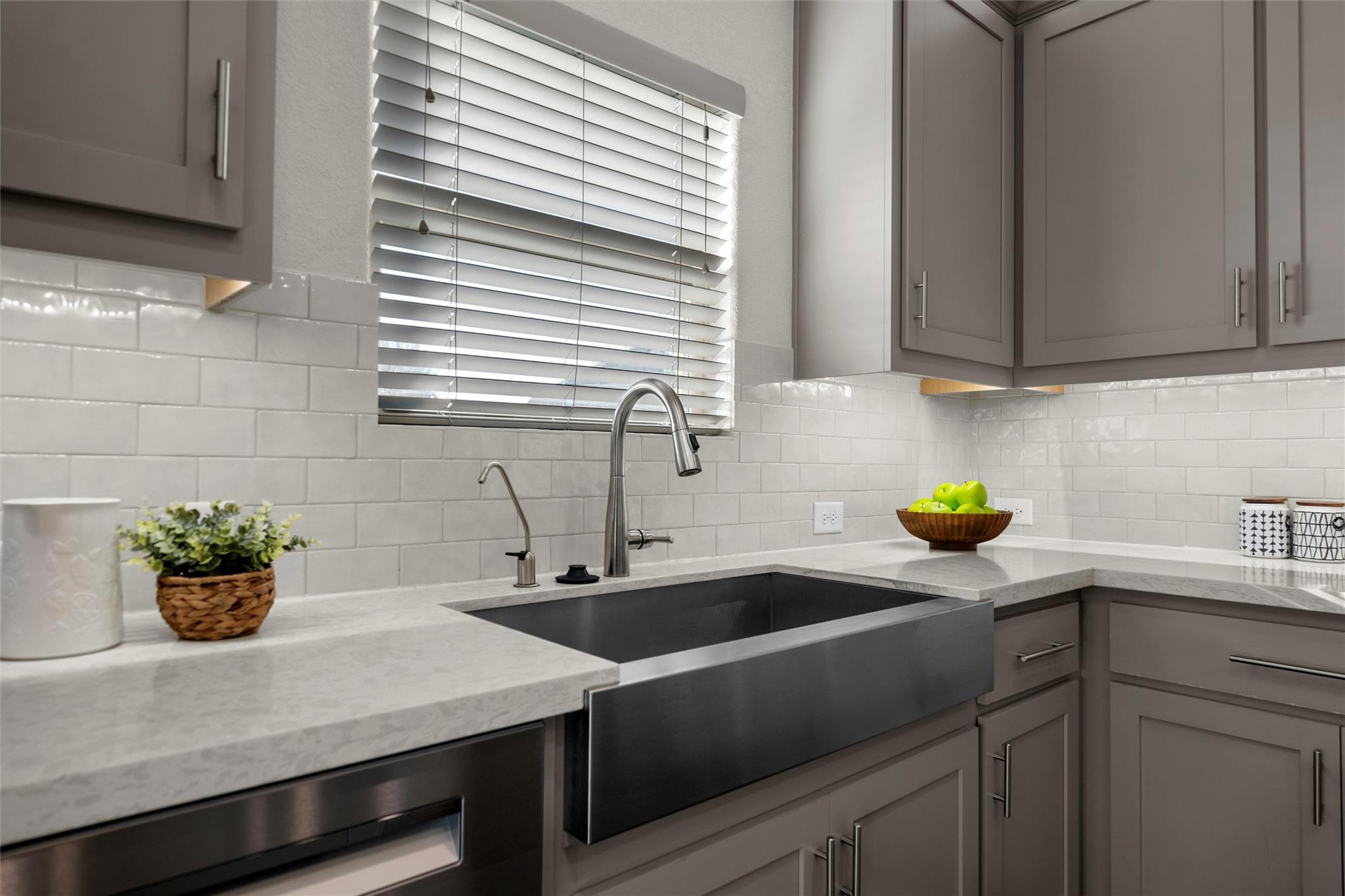 5831 Carrara Pass, Round Rock, TX 78665