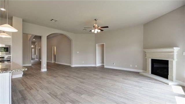 2017 LIMESTONE LAKE Dr, Georgetown, TX 78633