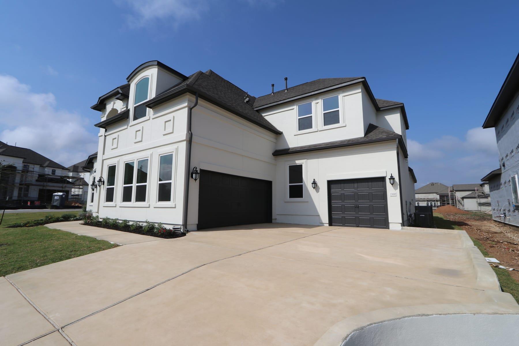 2300 Sondrio Bnd, Leander, TX 78641