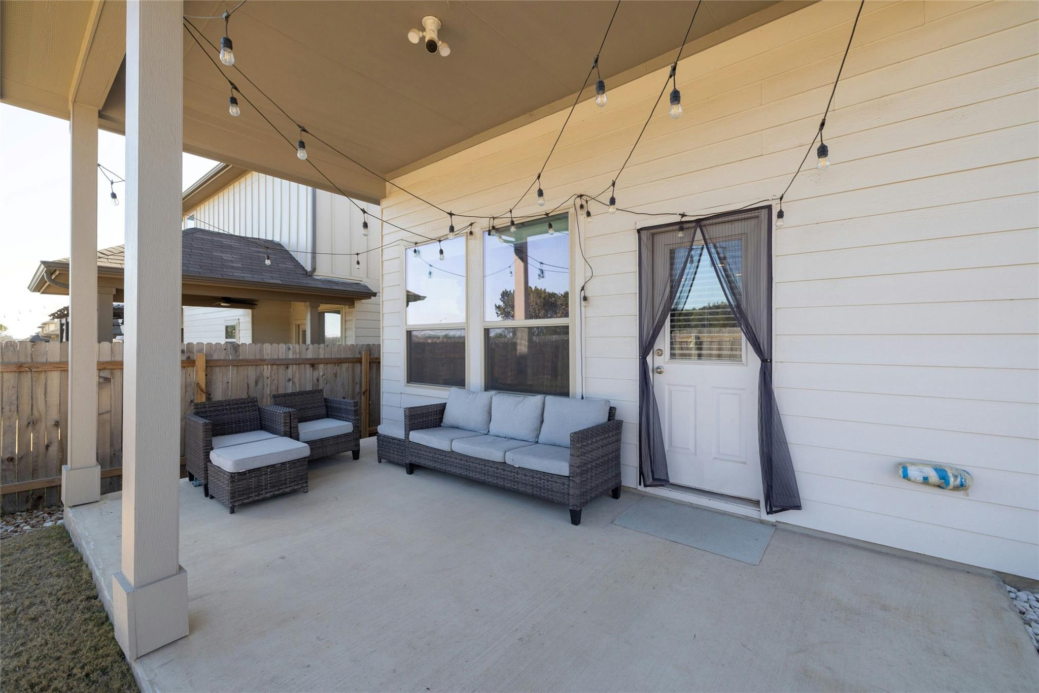 436 Staunton Dr, Leander, TX 78641