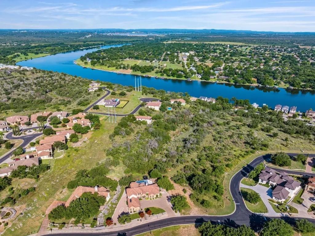 902 Esperanza Dr, Marble Falls, TX 78654