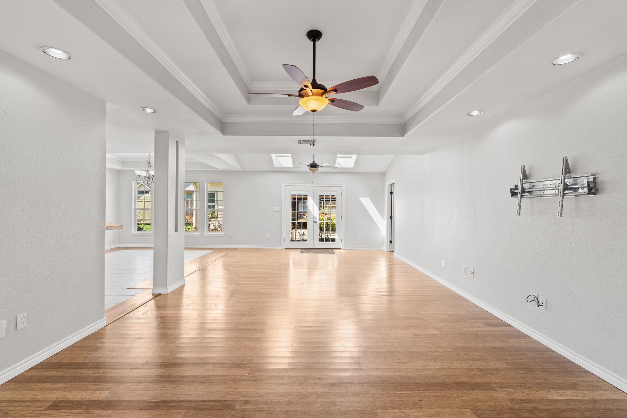 703 Amy Cir, Marble Falls, TX 78654