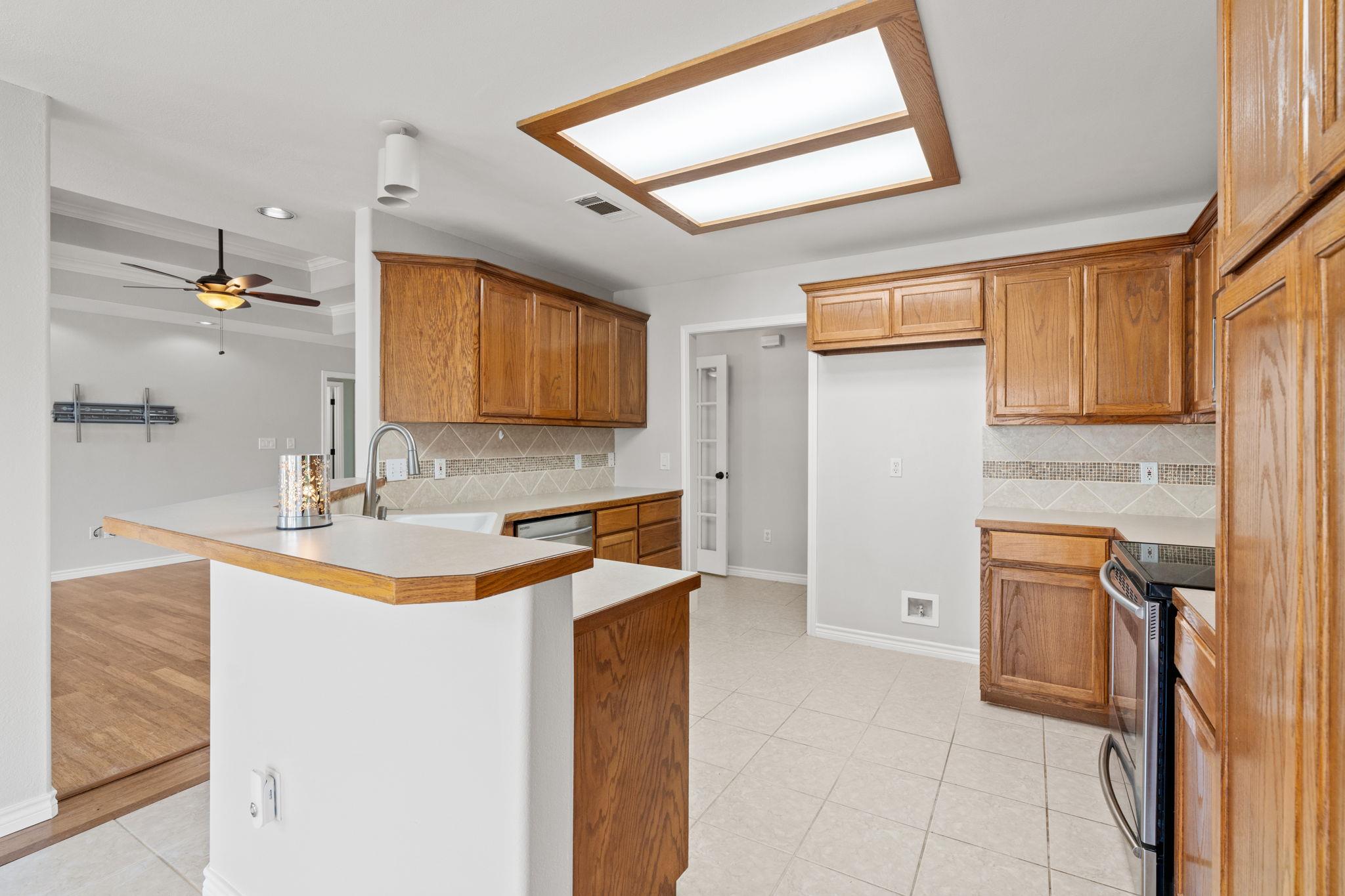 703 Amy Cir, Marble Falls, TX 78654