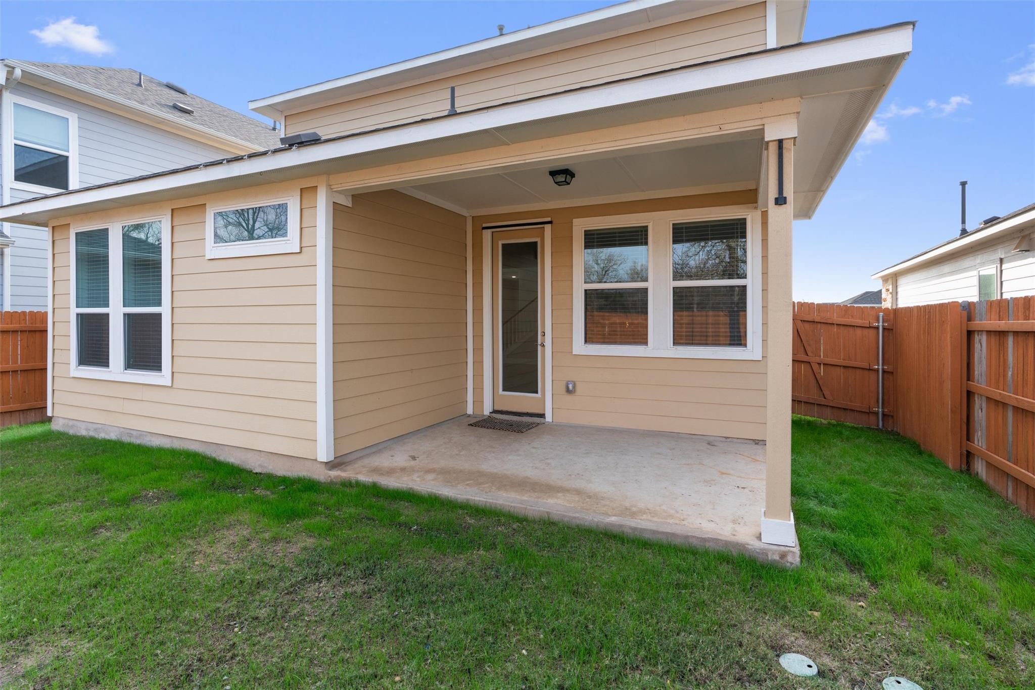 312 Stone Canyon Dr, Georgetown, TX 78628