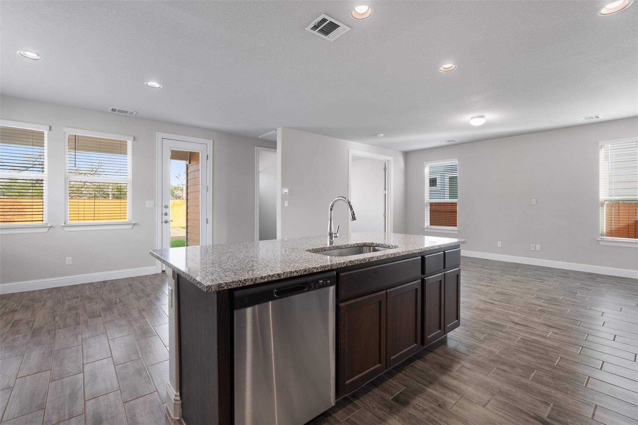 312 Stone Canyon Dr, Georgetown, TX 78628