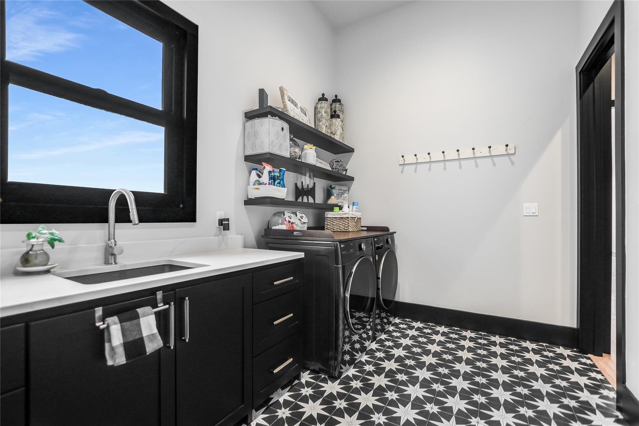 101 Shadow Mtn, Horseshoe Bay, TX 78657