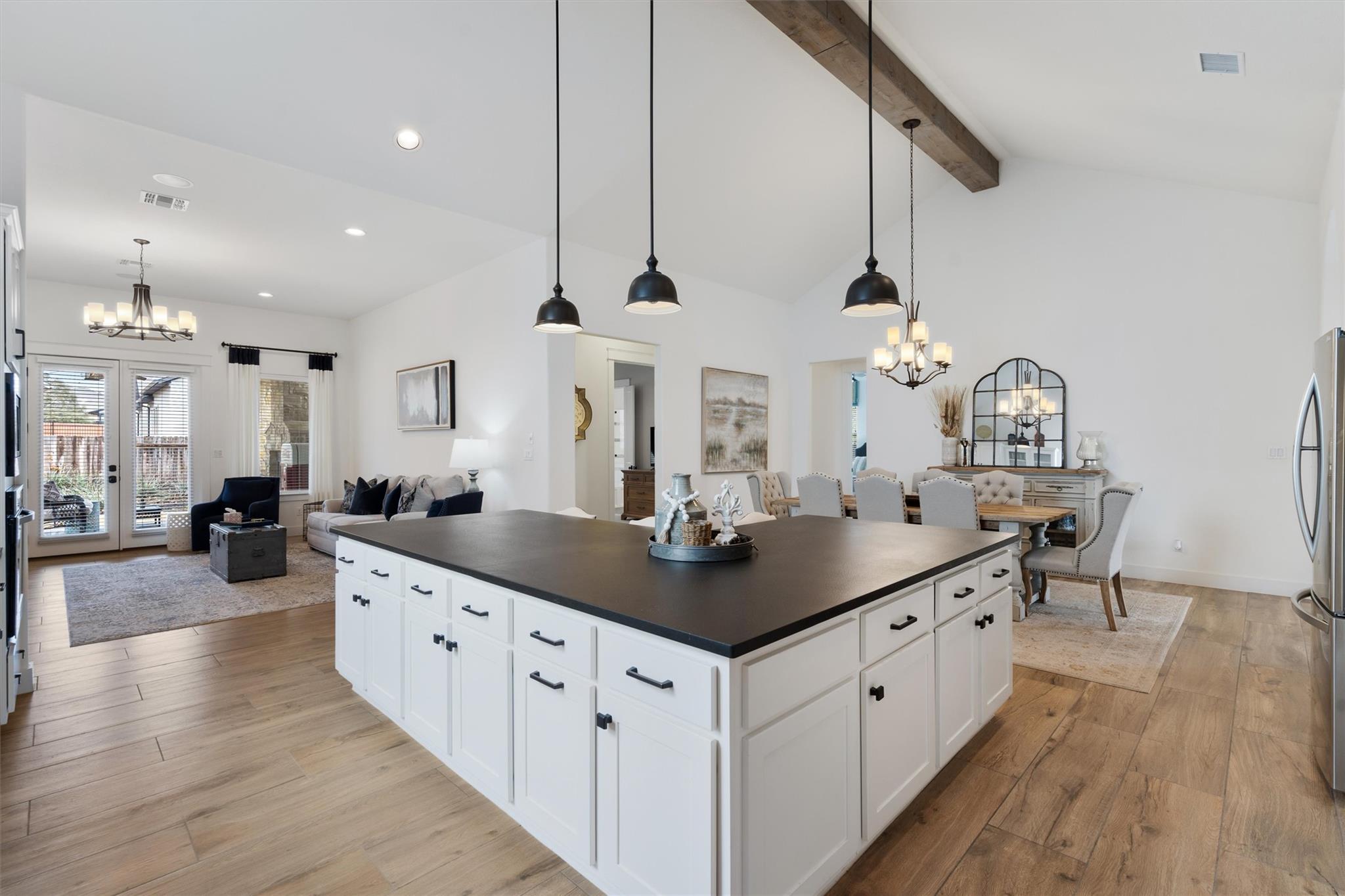 70 Santa Maria St, Georgetown, TX 78628