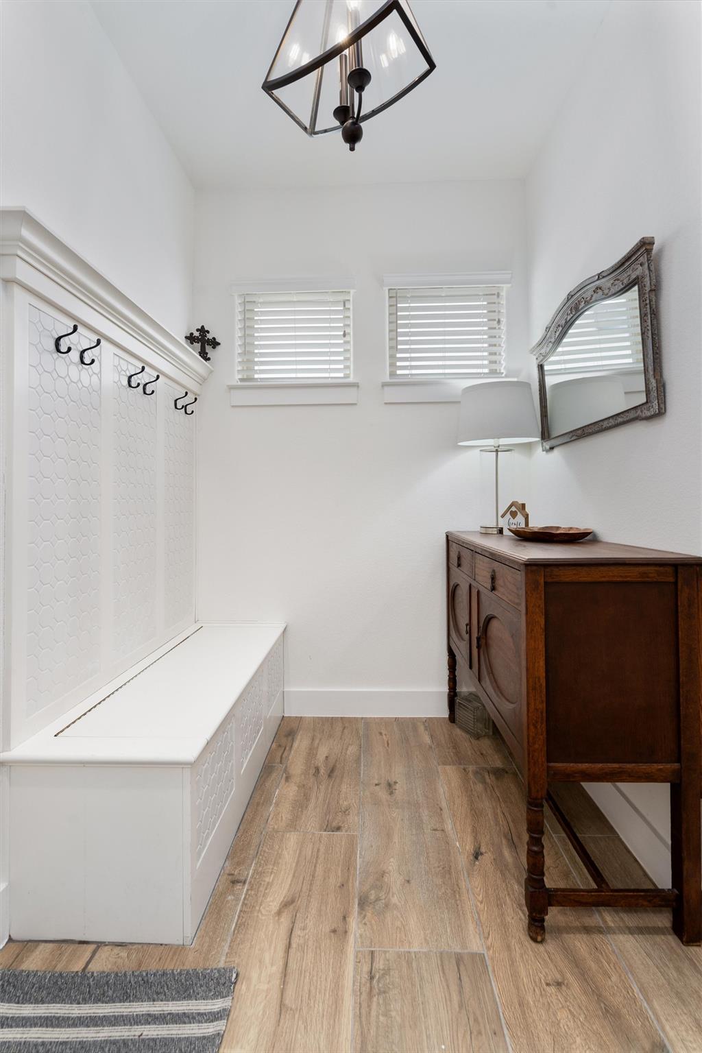 70 Santa Maria St, Georgetown, TX 78628