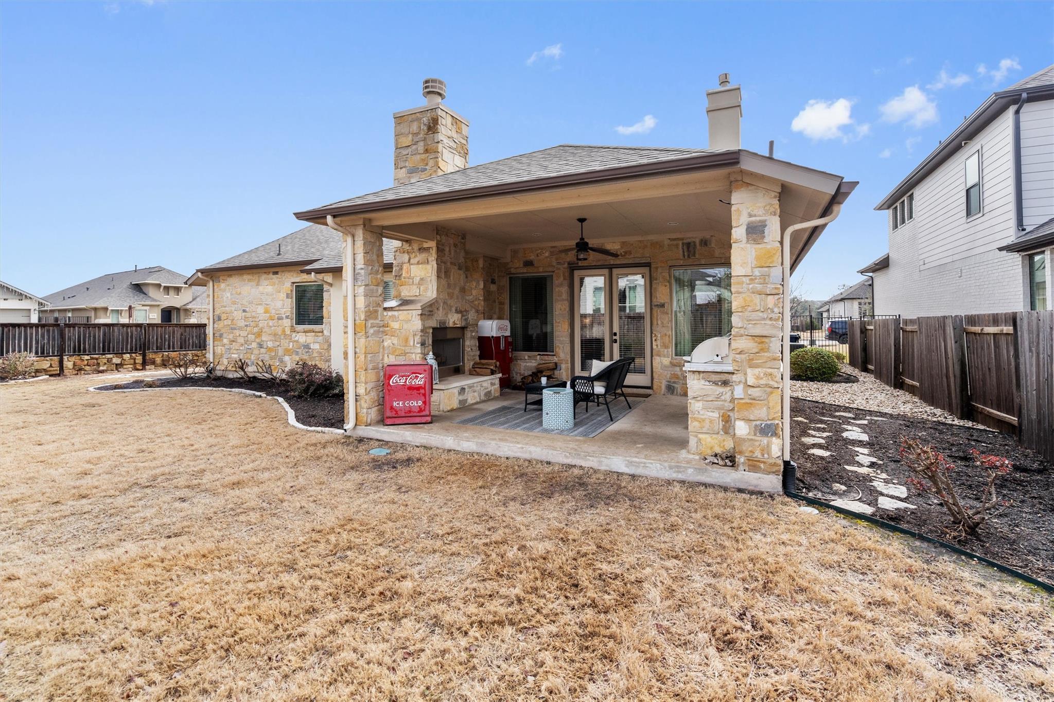 70 Santa Maria St, Georgetown, TX 78628