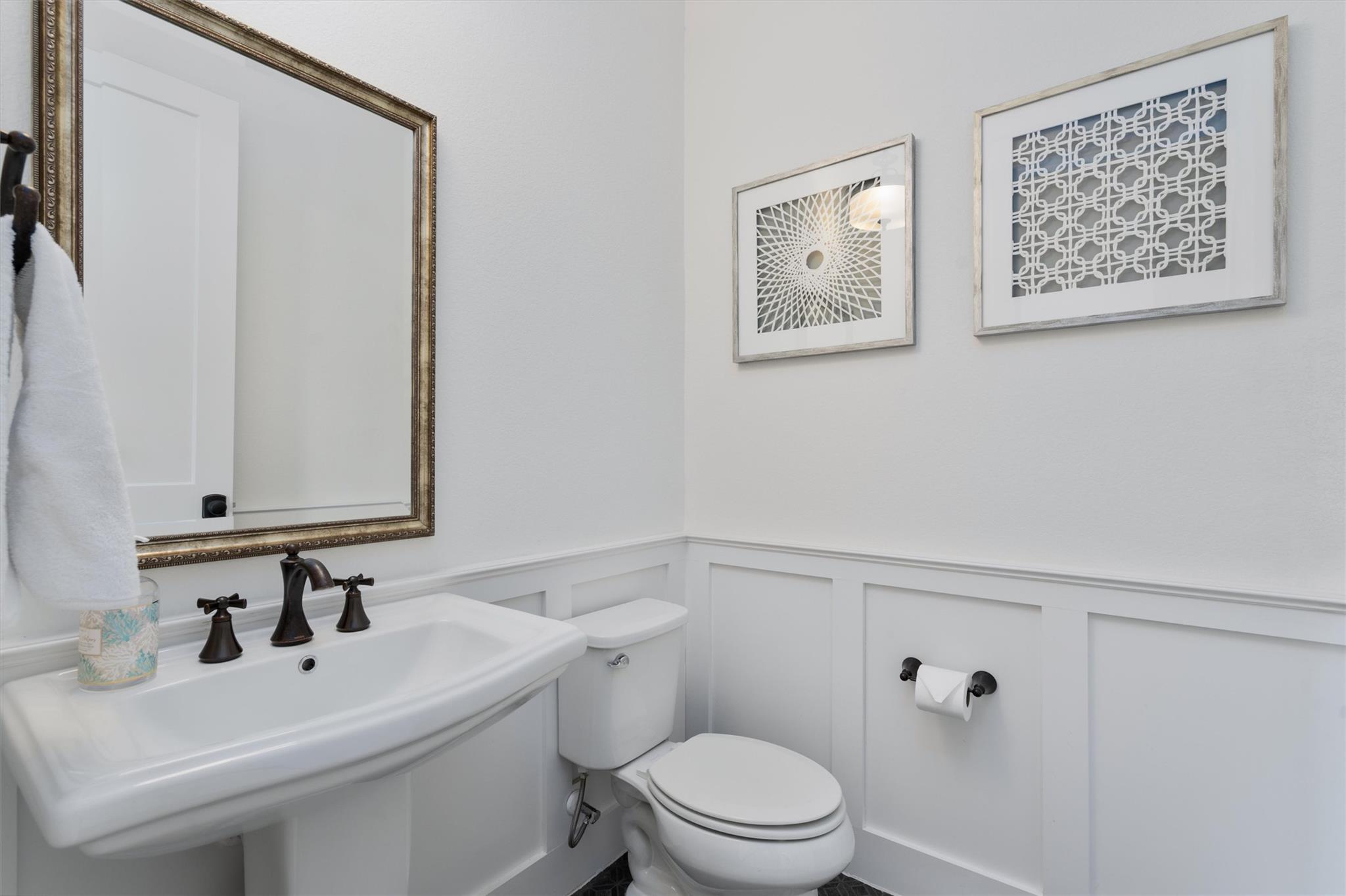 70 Santa Maria St, Georgetown, TX 78628