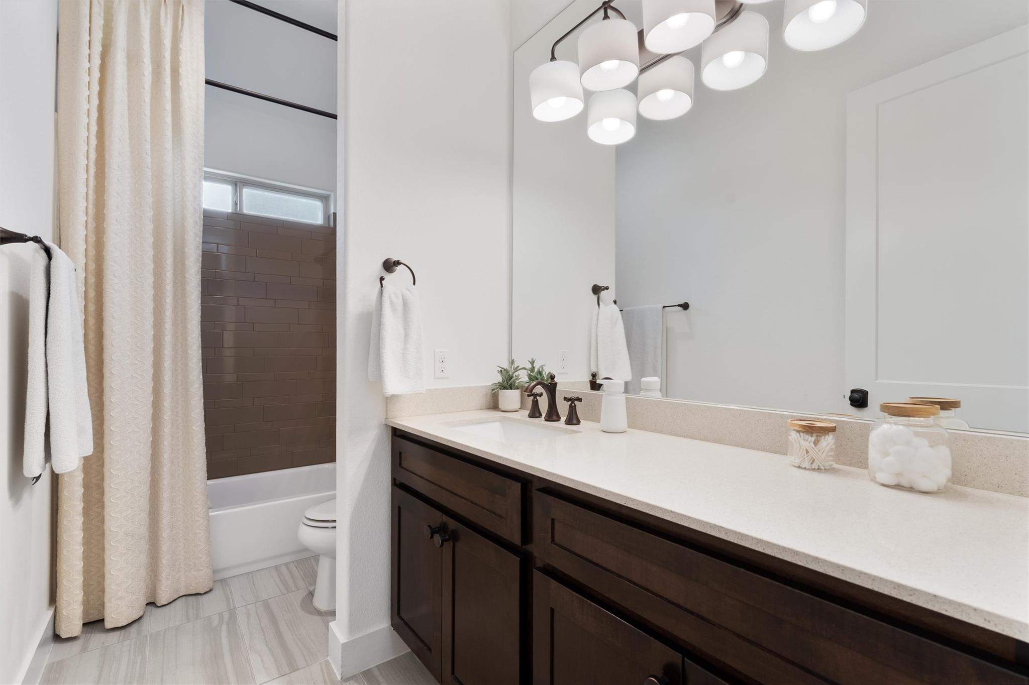 70 Santa Maria St, Georgetown, TX 78628