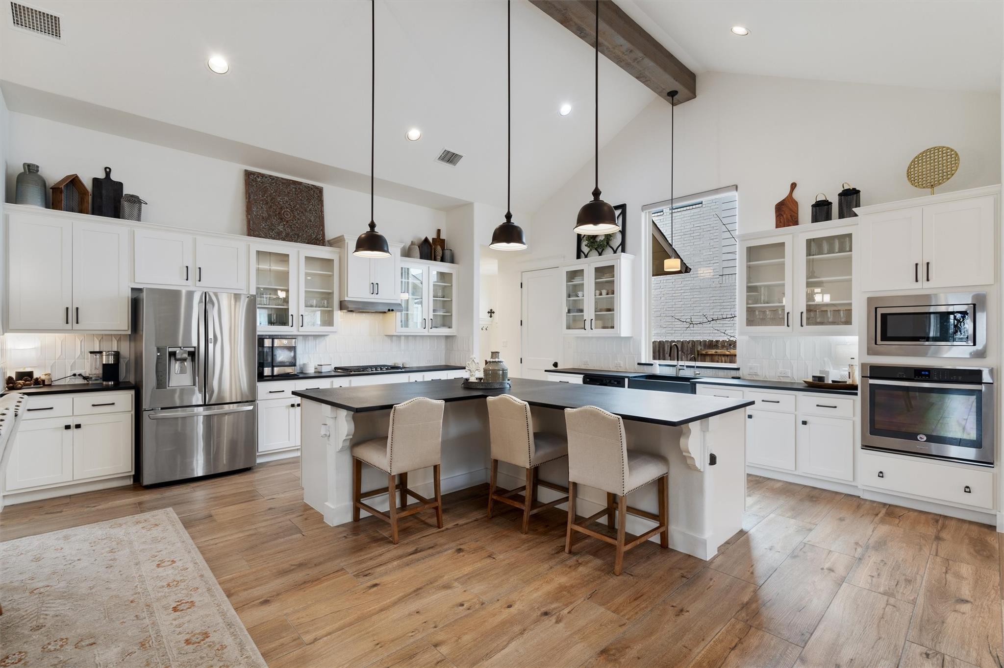 70 Santa Maria St, Georgetown, TX 78628