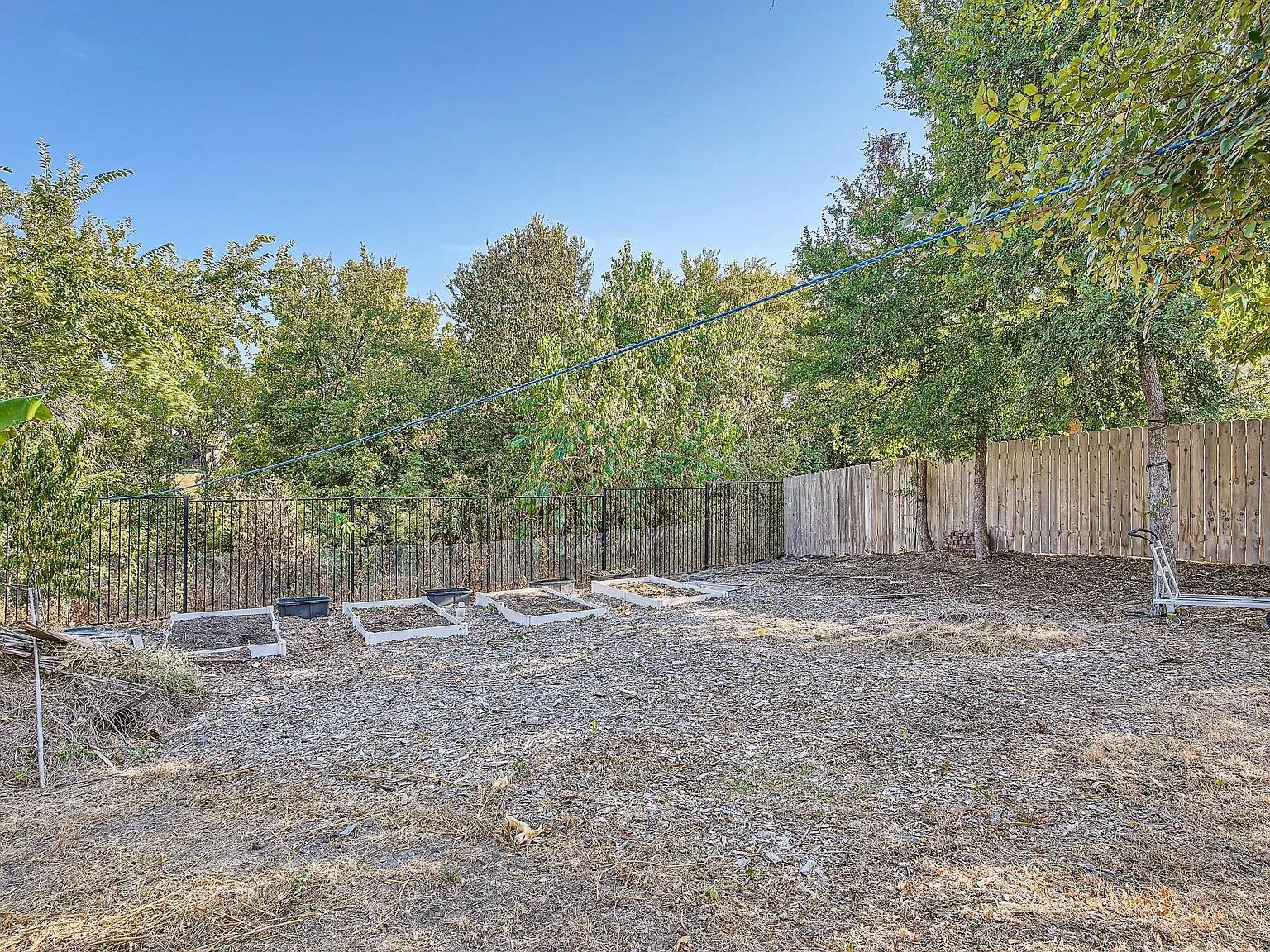 2471 Sunrise Rd # 64, Round Rock, TX 78664