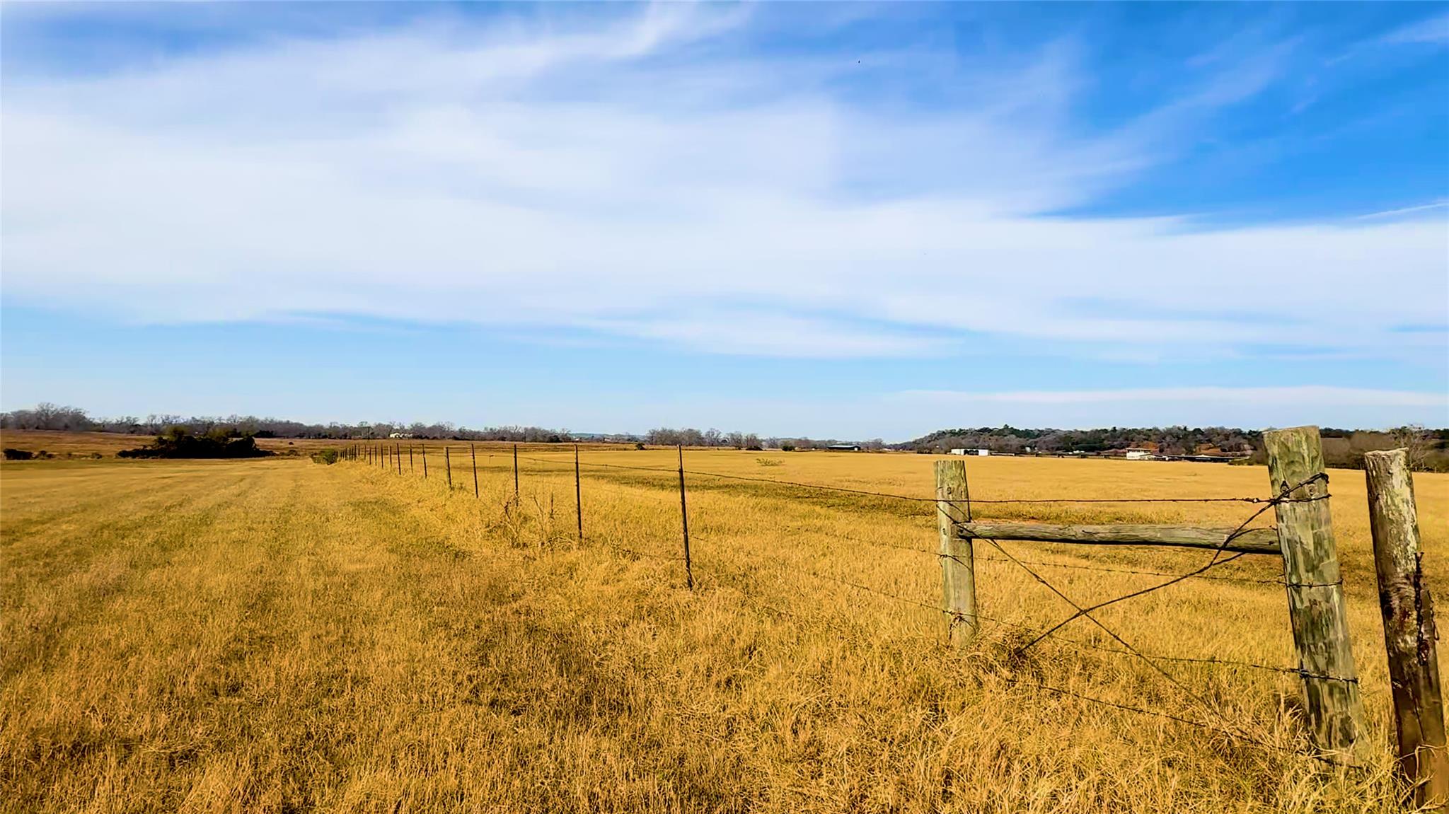 531 Highway 71 W, Smithville, TX 78957