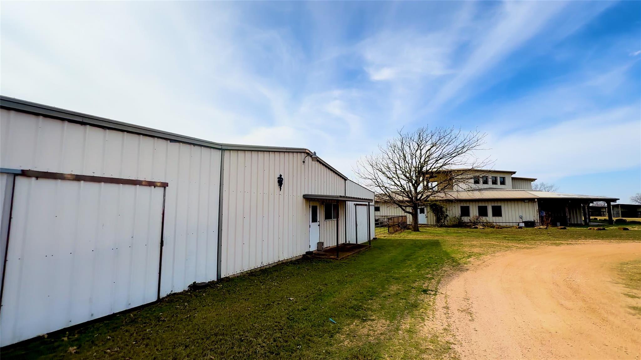 531 Highway 71 W, Smithville, TX 78957