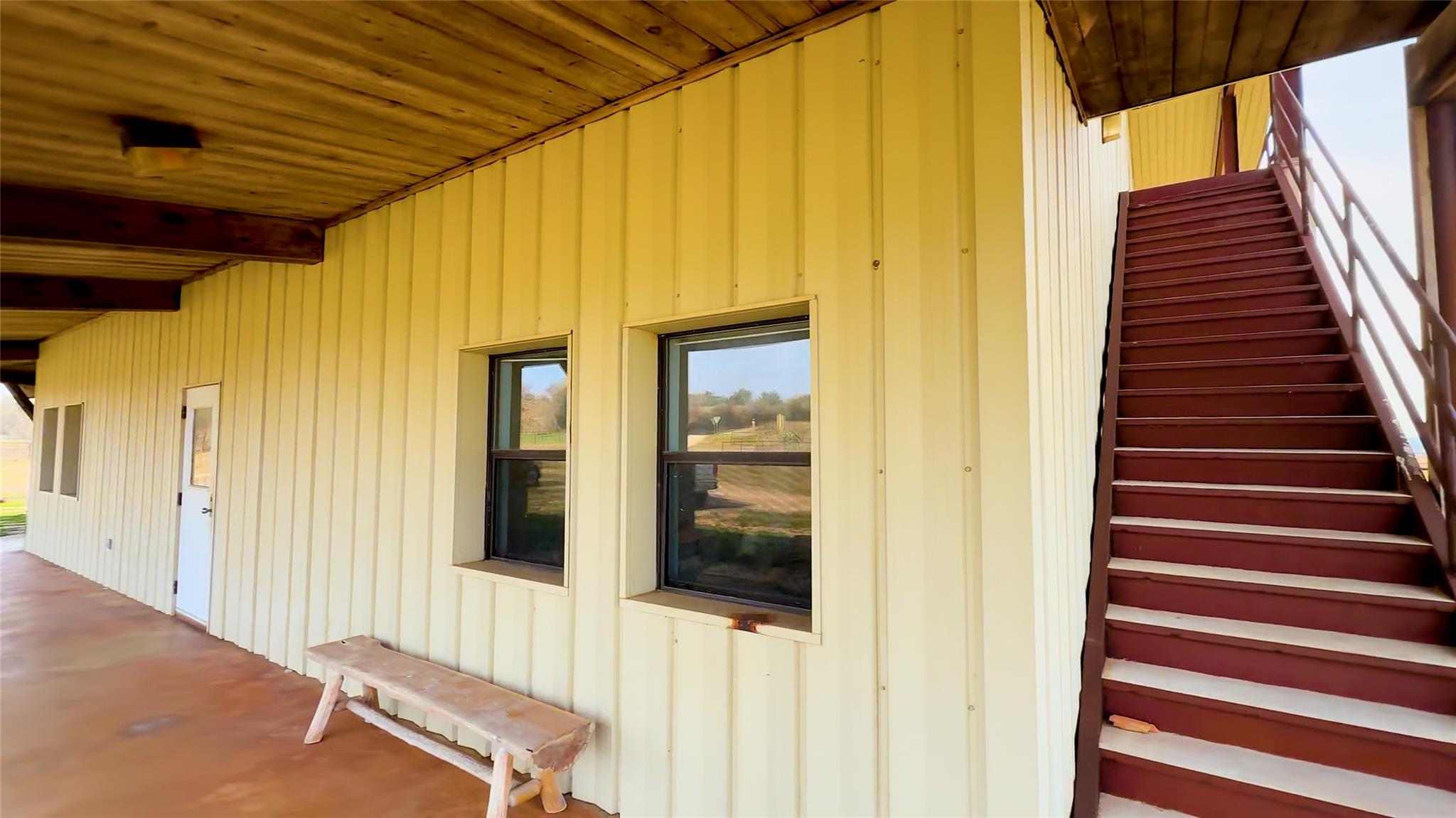 531 Highway 71 W, Smithville, TX 78957