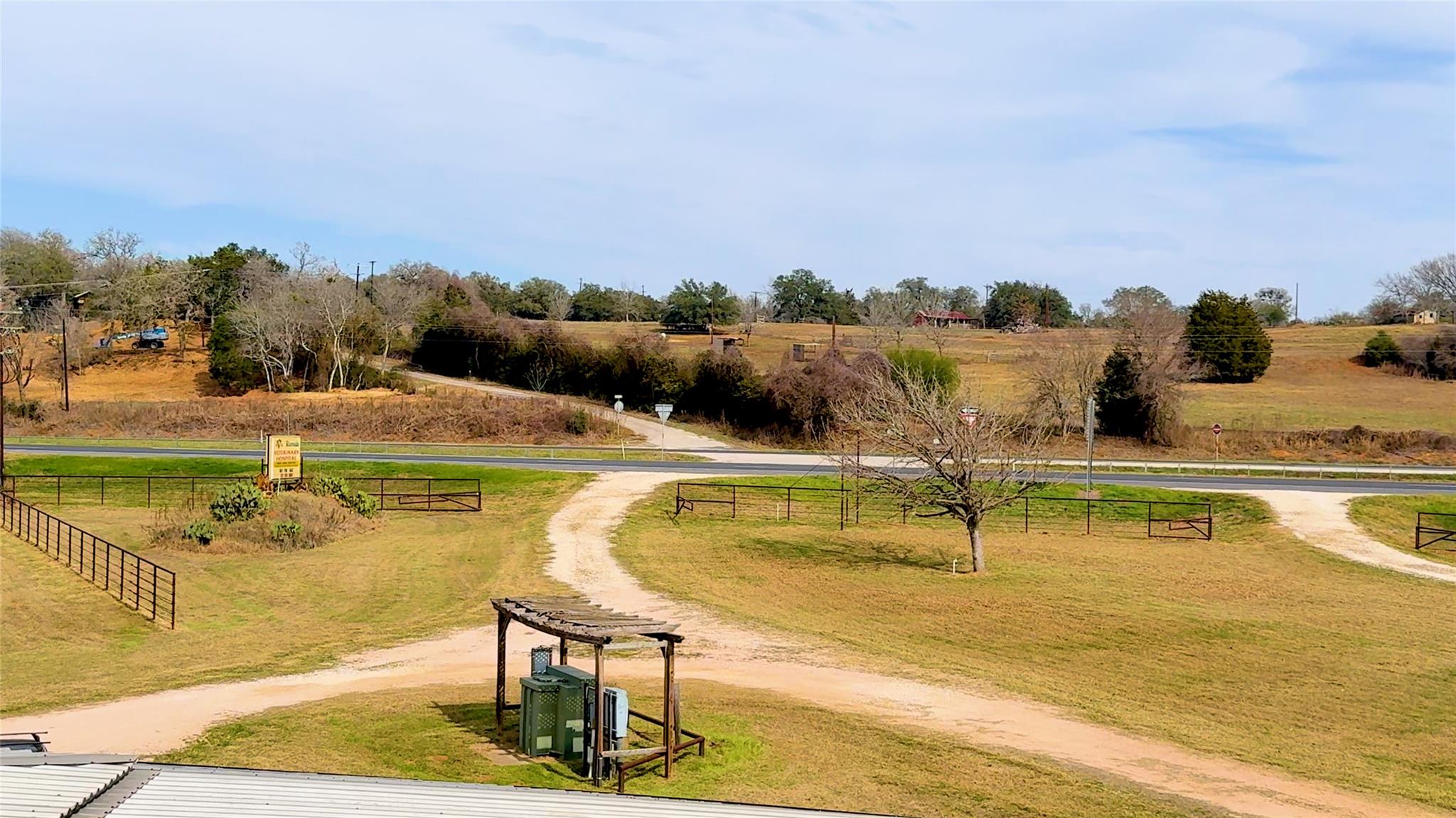 531 Highway 71 W, Smithville, TX 78957