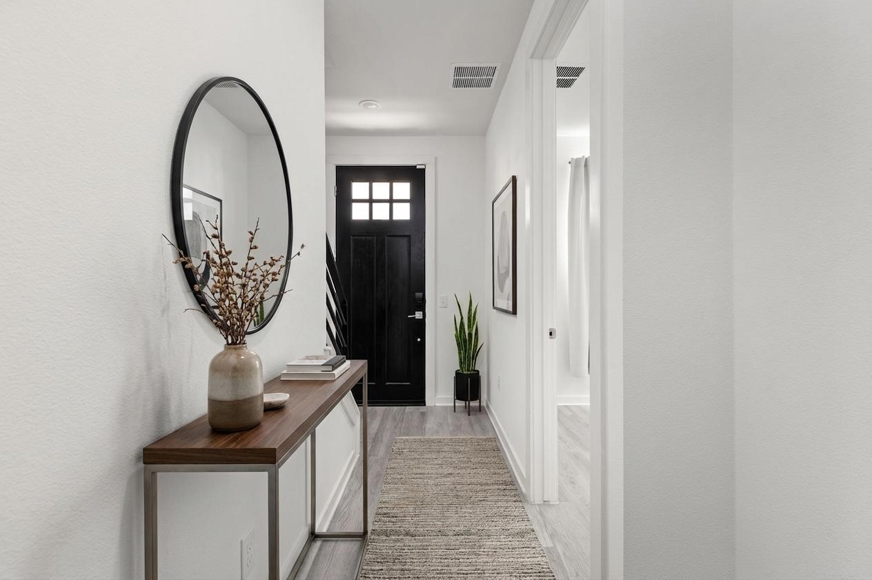 2624 Metcalfe Rd # 17, Austin, TX 78741