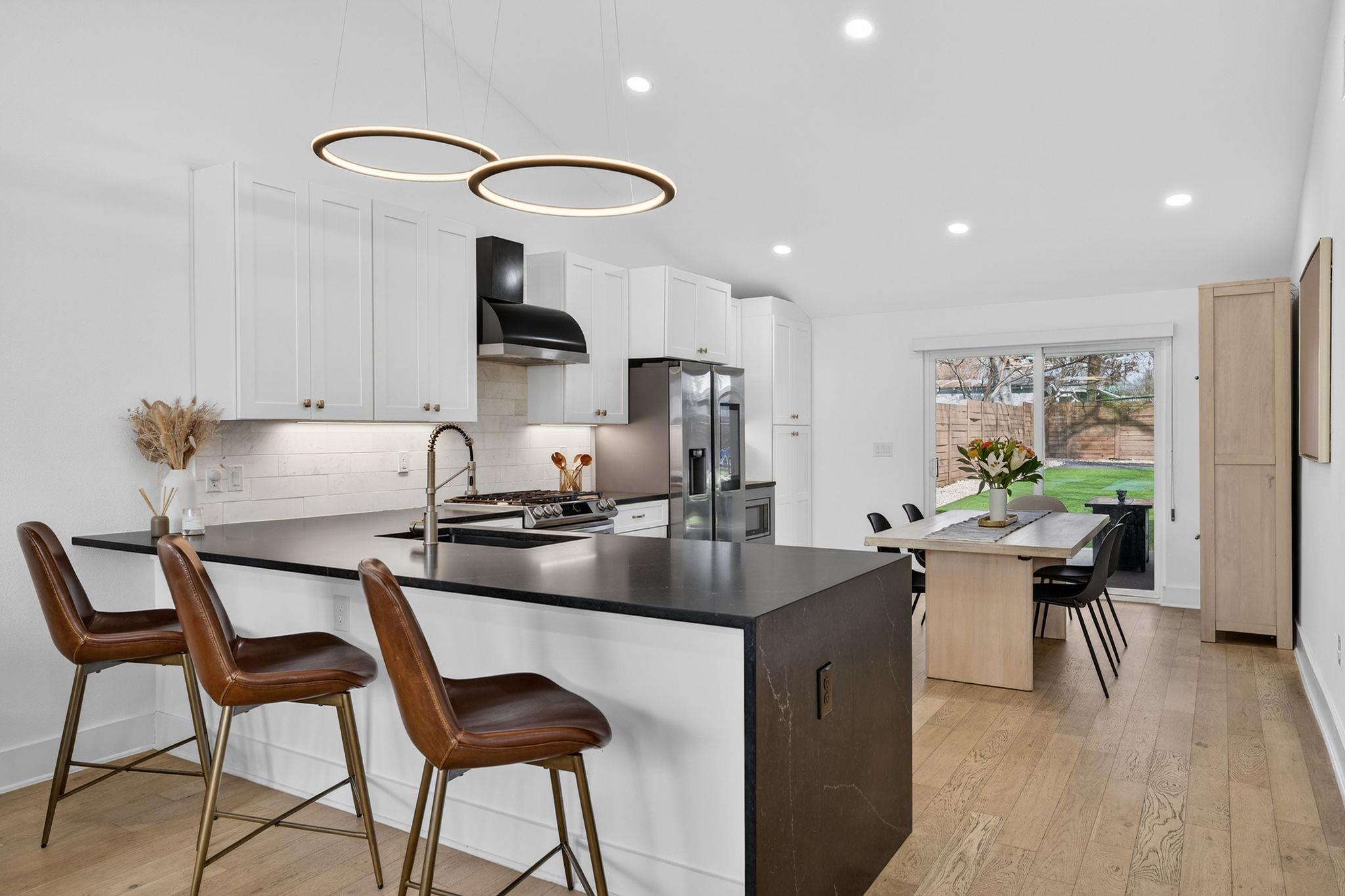 504 W Croslin St, Austin, TX 78752