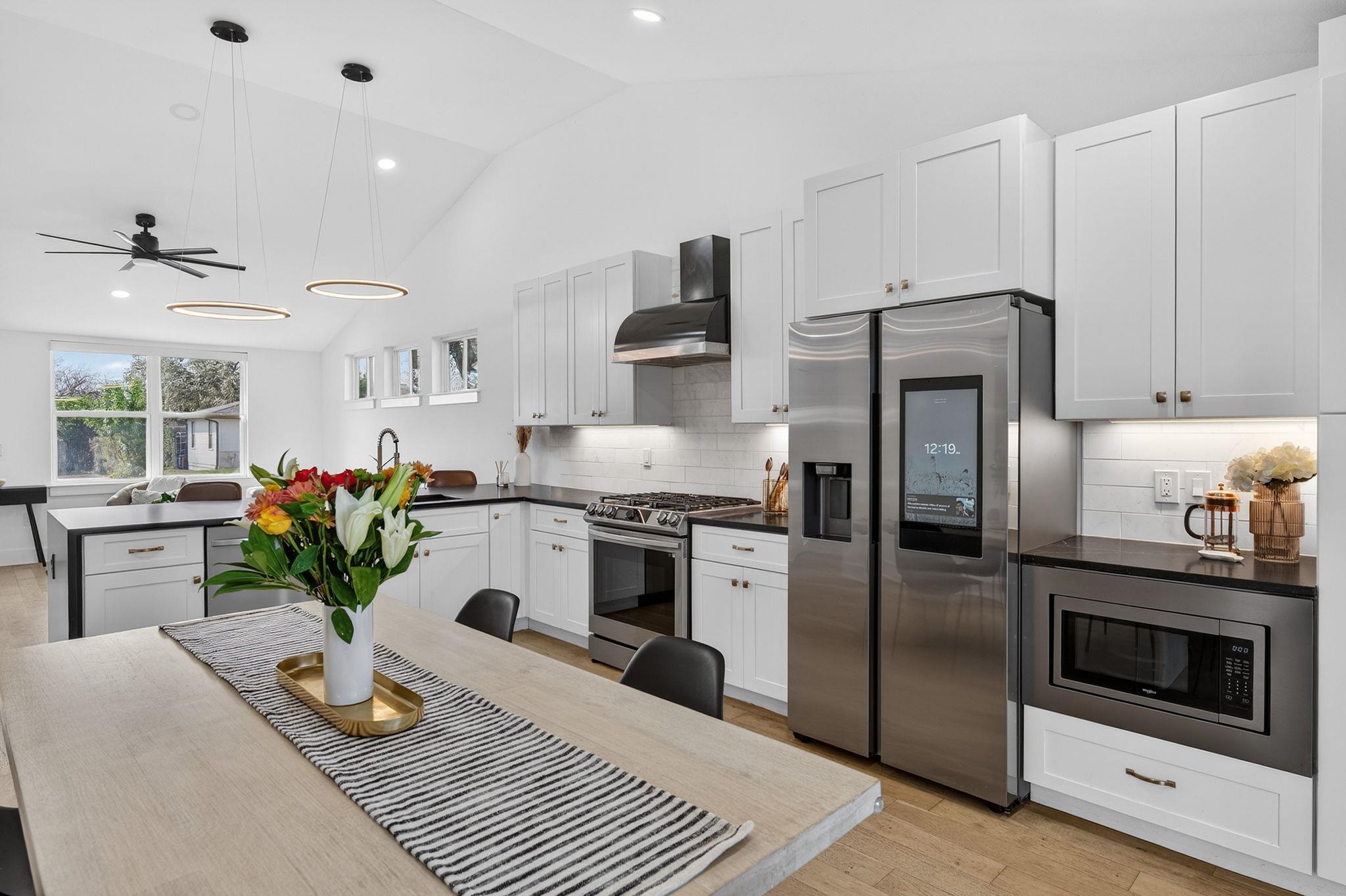 504 W Croslin St, Austin, TX 78752