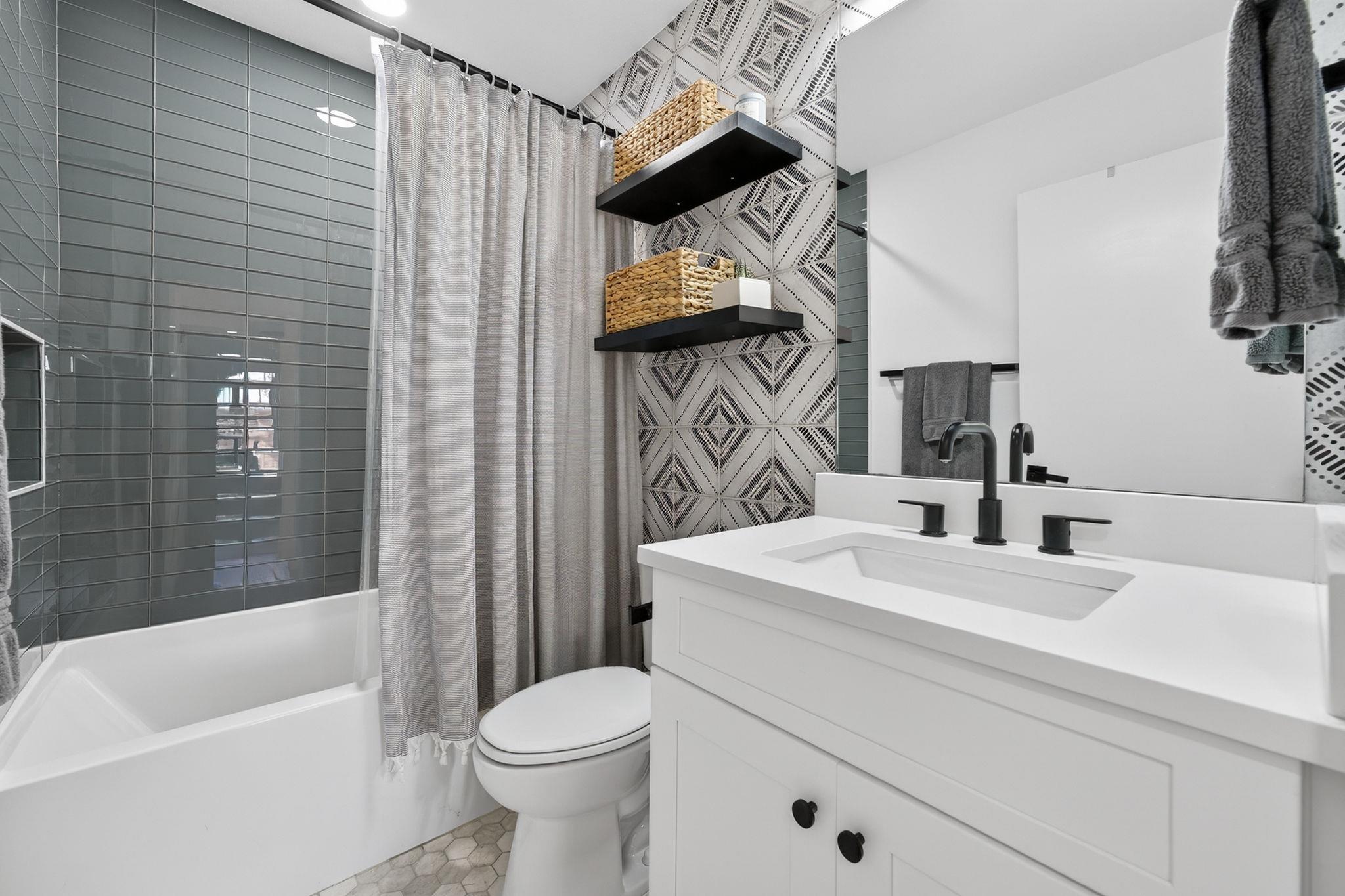 504 W Croslin St, Austin, TX 78752