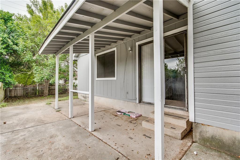 8738 BIRMINGHAM Dr, Austin, TX 78748