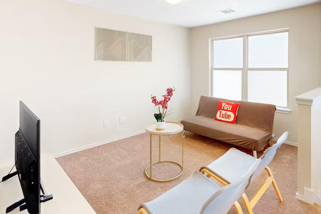 3651 Sandy Brook Dr # 228, Round Rock, TX 78665