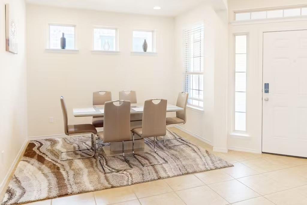 3651 Sandy Brook Dr # 228, Round Rock, TX 78665