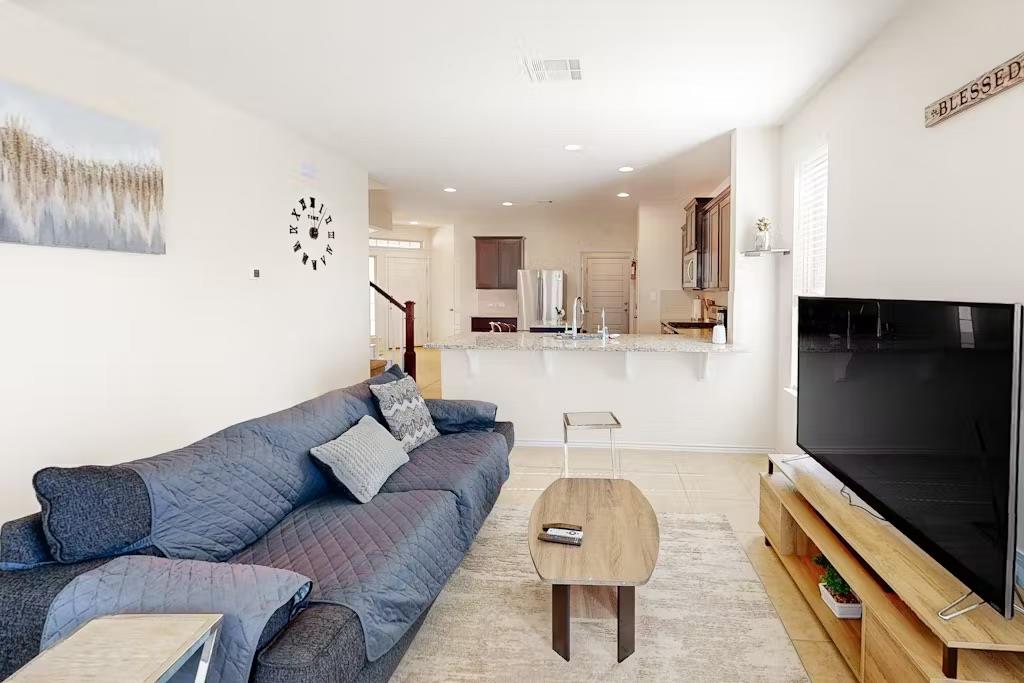 3651 Sandy Brook Dr # 228, Round Rock, TX 78665