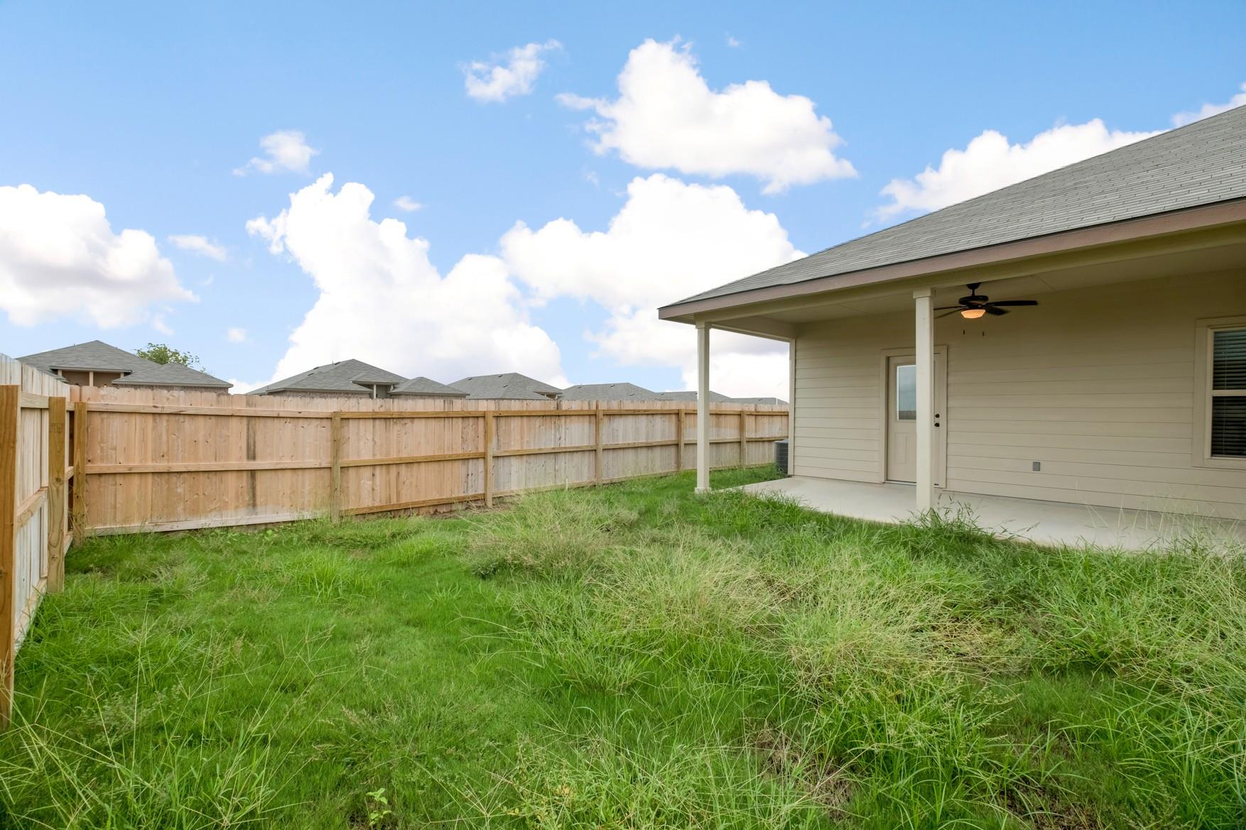 118 SAMUEL Dr # Unit B, Buda, TX 78610