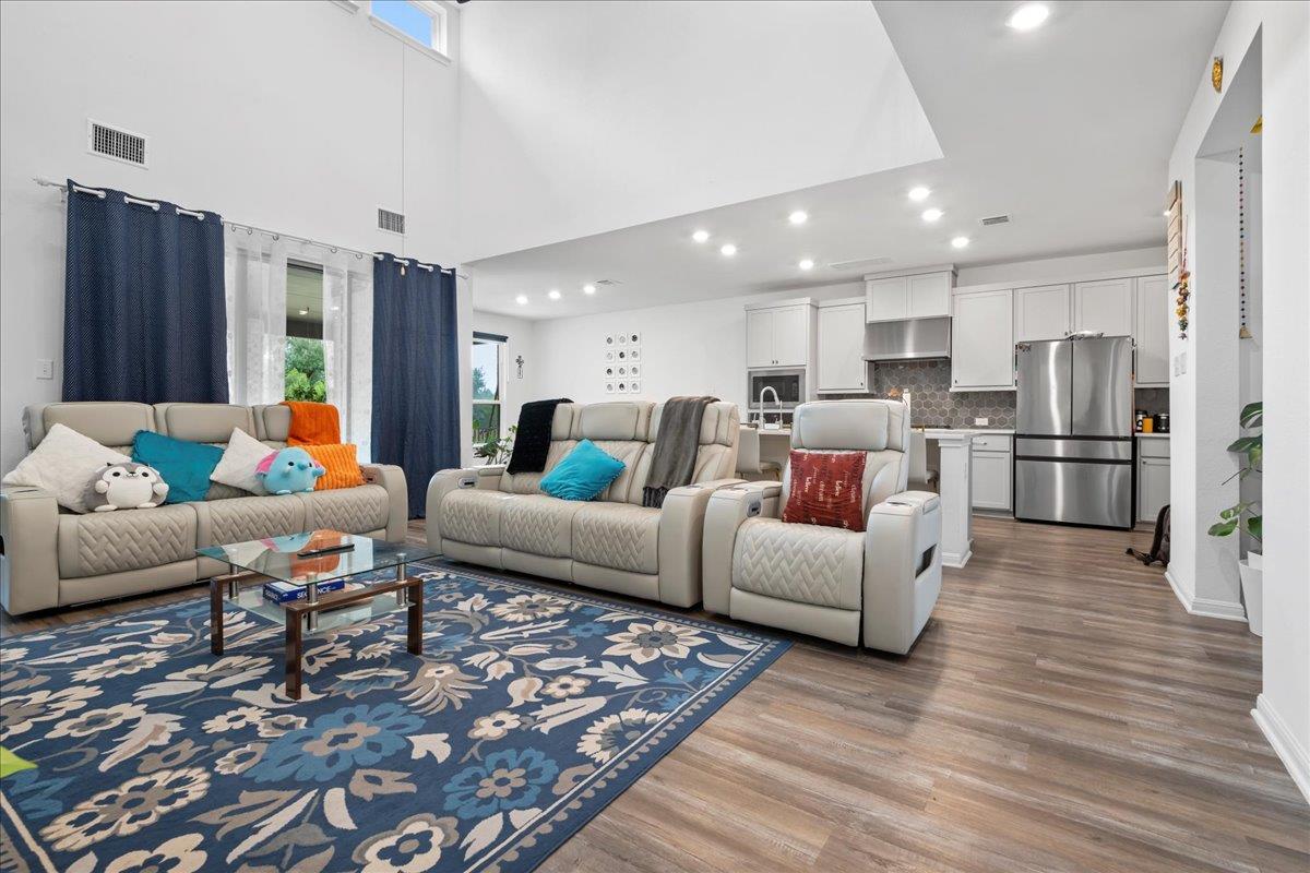 209 Terra Manor Trl, Georgetown, TX 78628