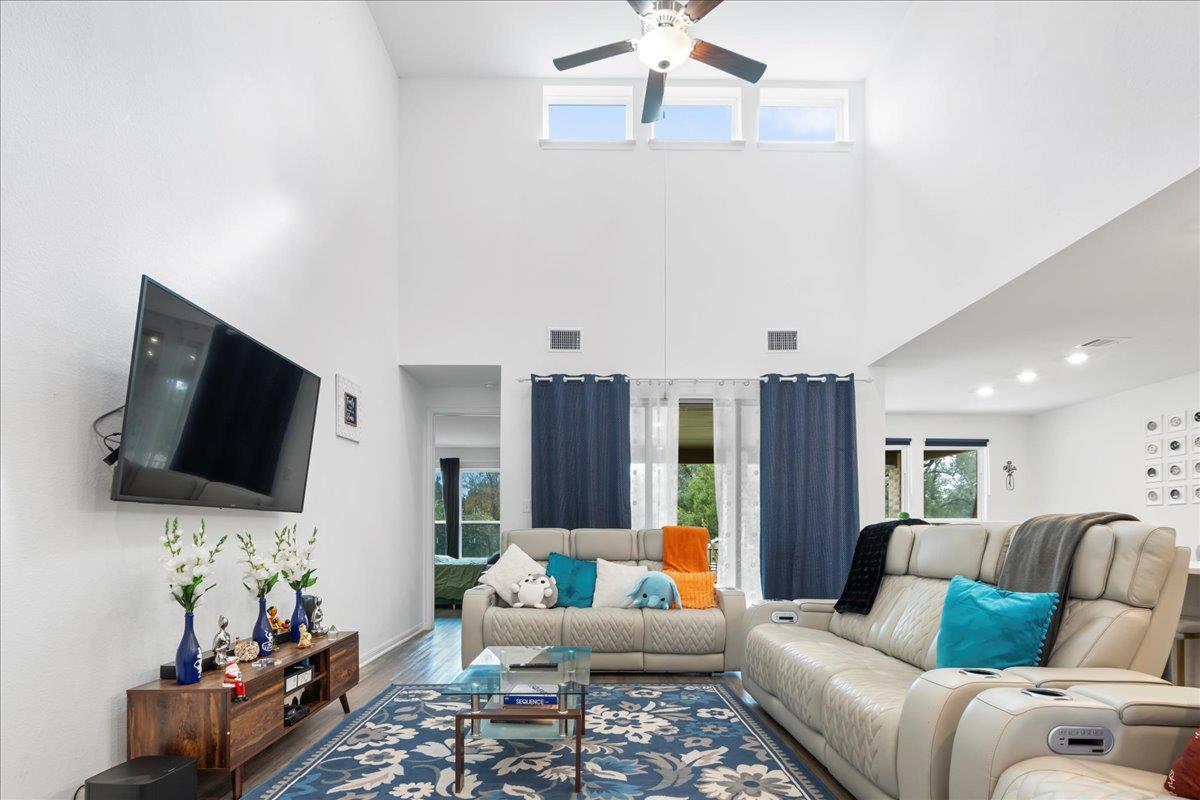 209 Terra Manor Trl, Georgetown, TX 78628