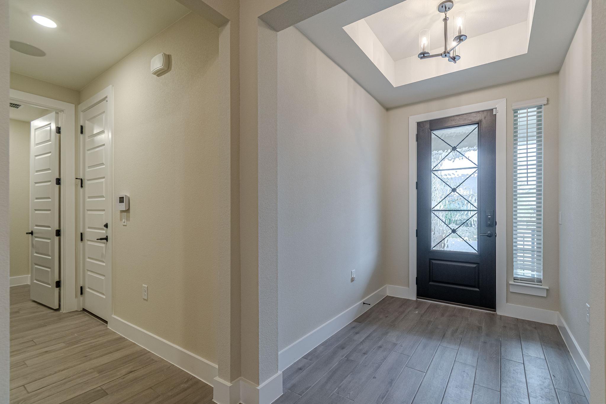 329 Sprinting Peak Dr, San Marcos, TX 78666