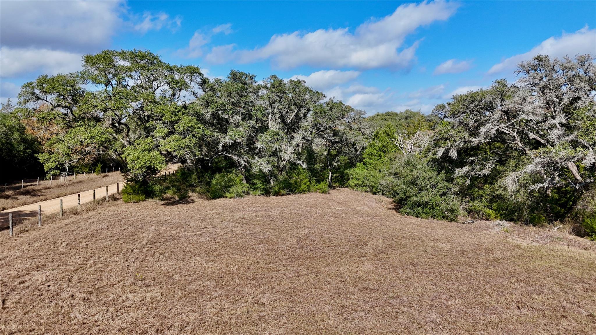 415 County Road 457 Rd, Hallettsville, TX 77964