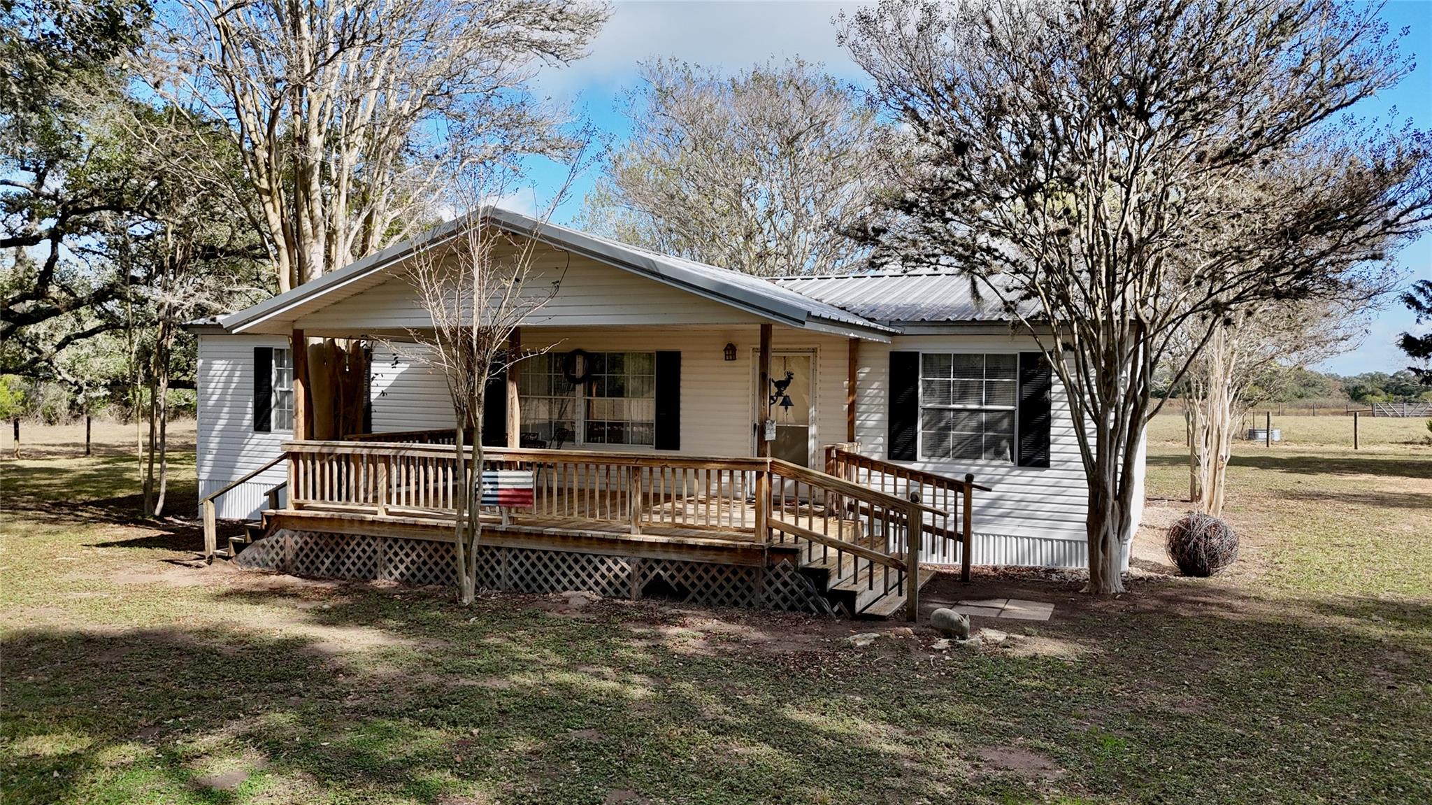 415 County Road 457 Rd, Hallettsville, TX 77964