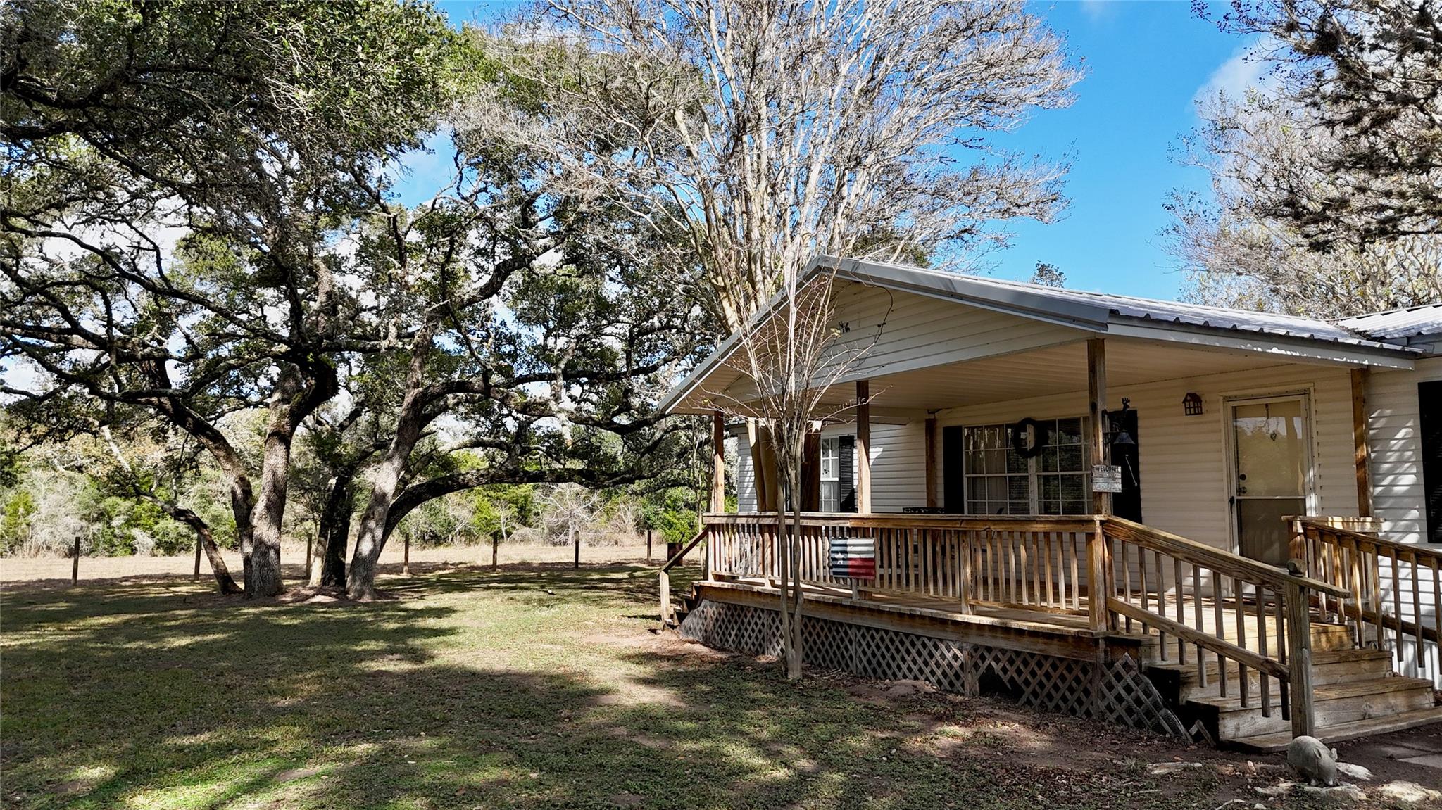 415 County Road 457 Rd, Hallettsville, TX 77964