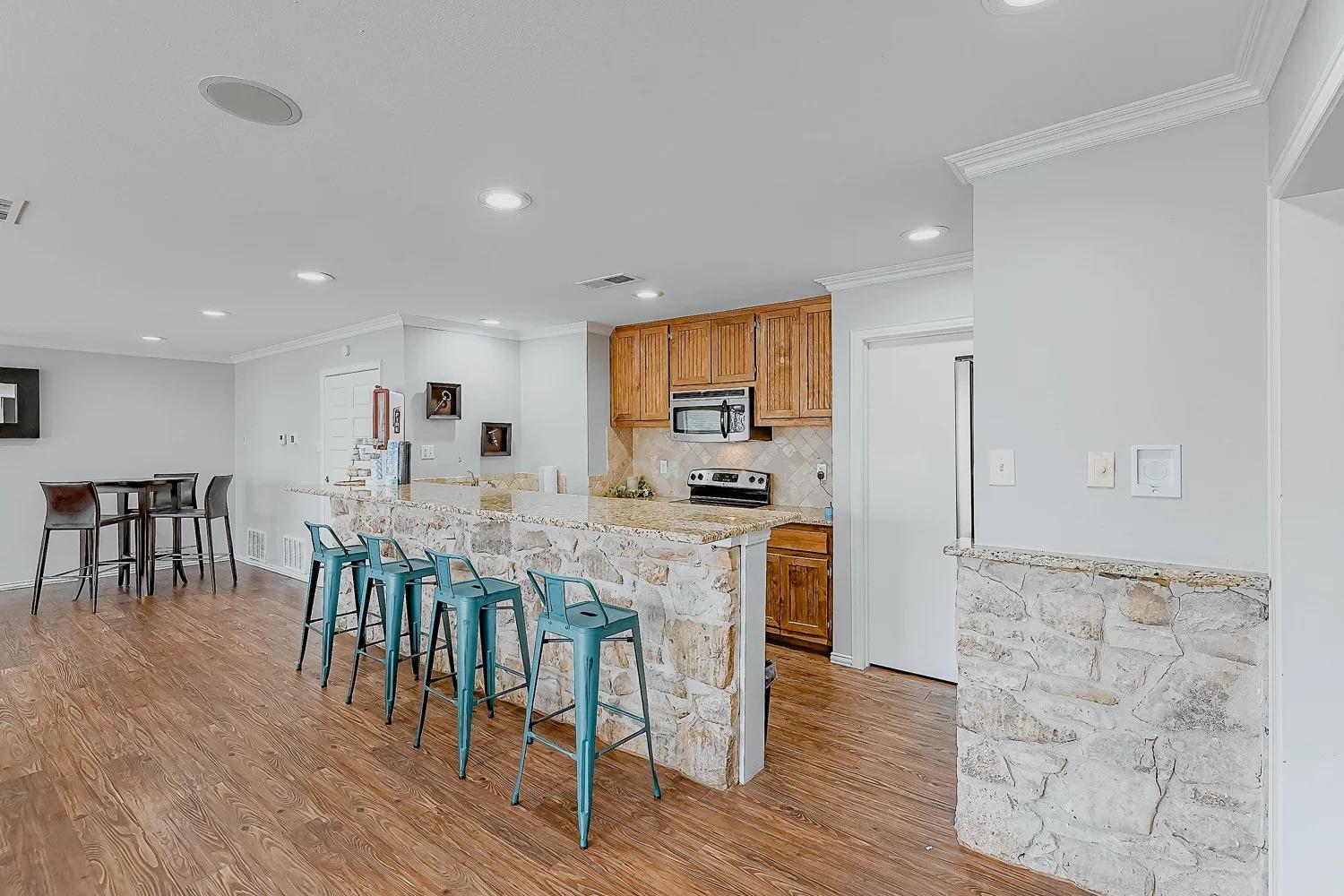 8100 N Mopac Expy # 01-204, Austin, TX 78759