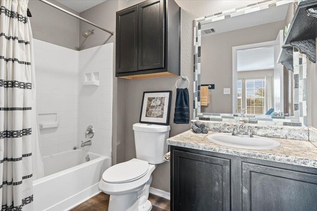 283 Black Forest Rd, Buda, TX 78610