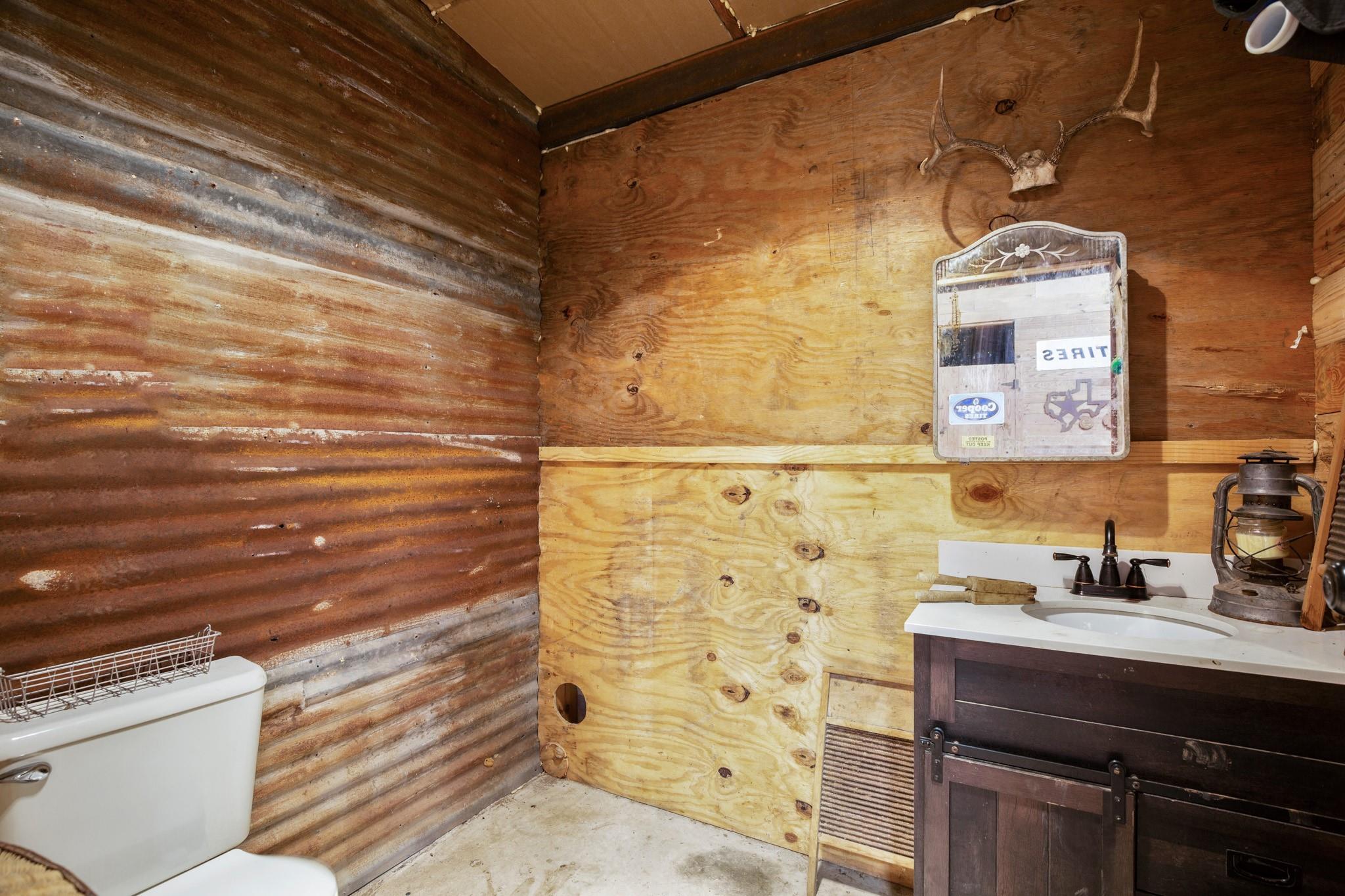 1099 Private Road 1061, Paige, TX 78659