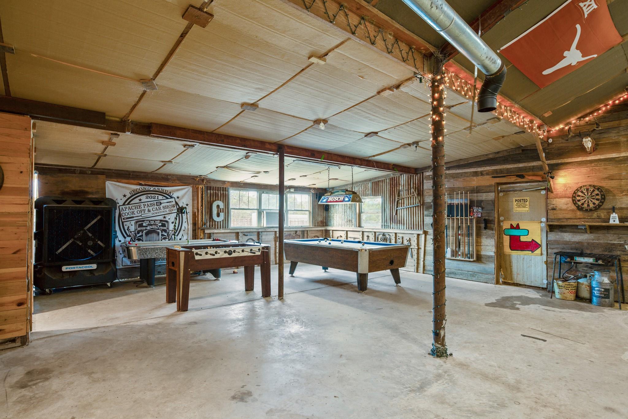 1099 Private Road 1061, Paige, TX 78659