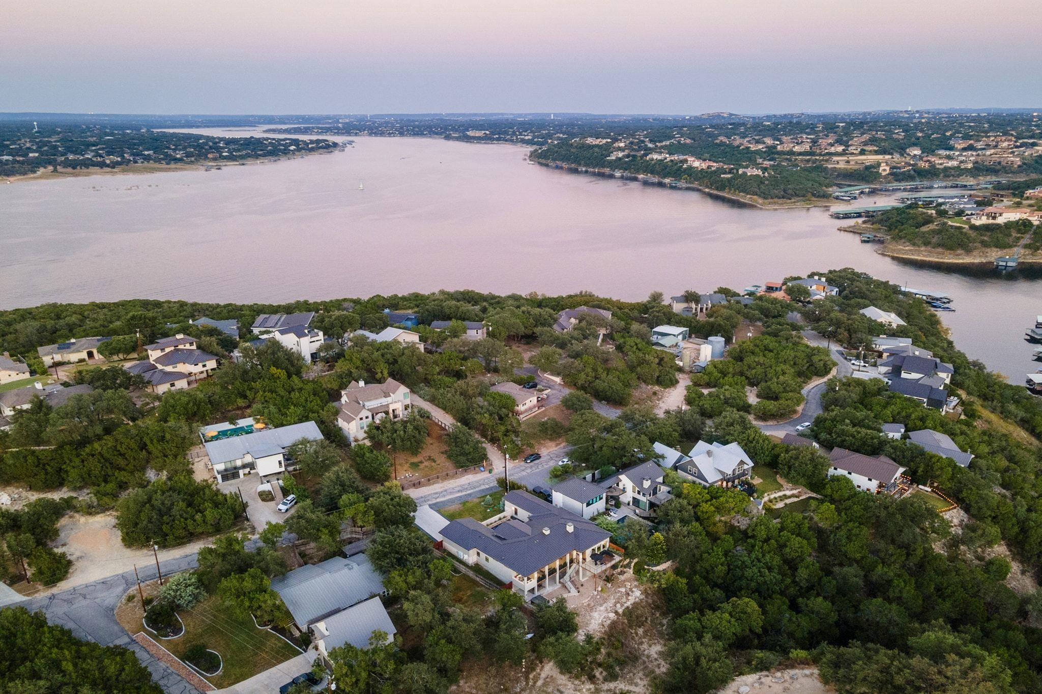 19509 INVERNESS Dr, Spicewood, TX 78669