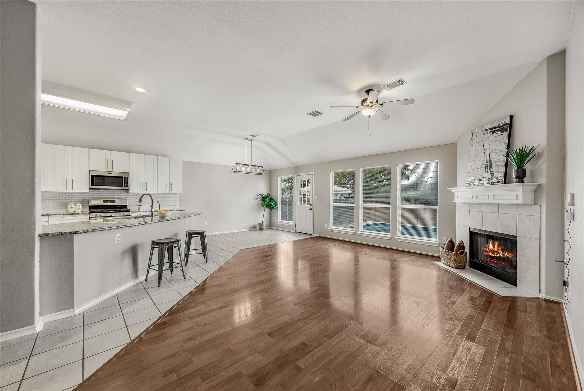 4319 S Summercrest Loop, Round Rock, TX 78681