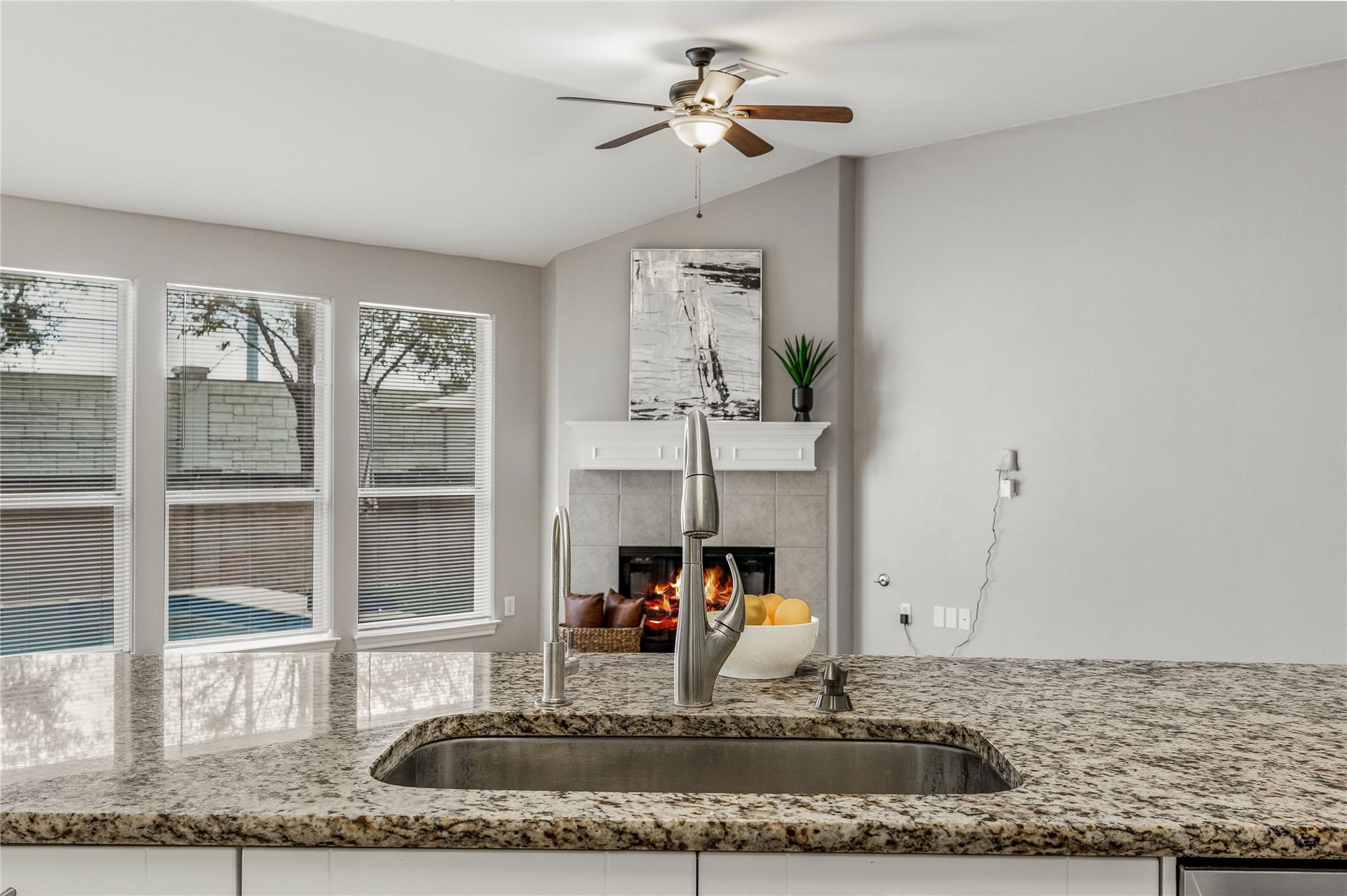 4319 S Summercrest Loop, Round Rock, TX 78681