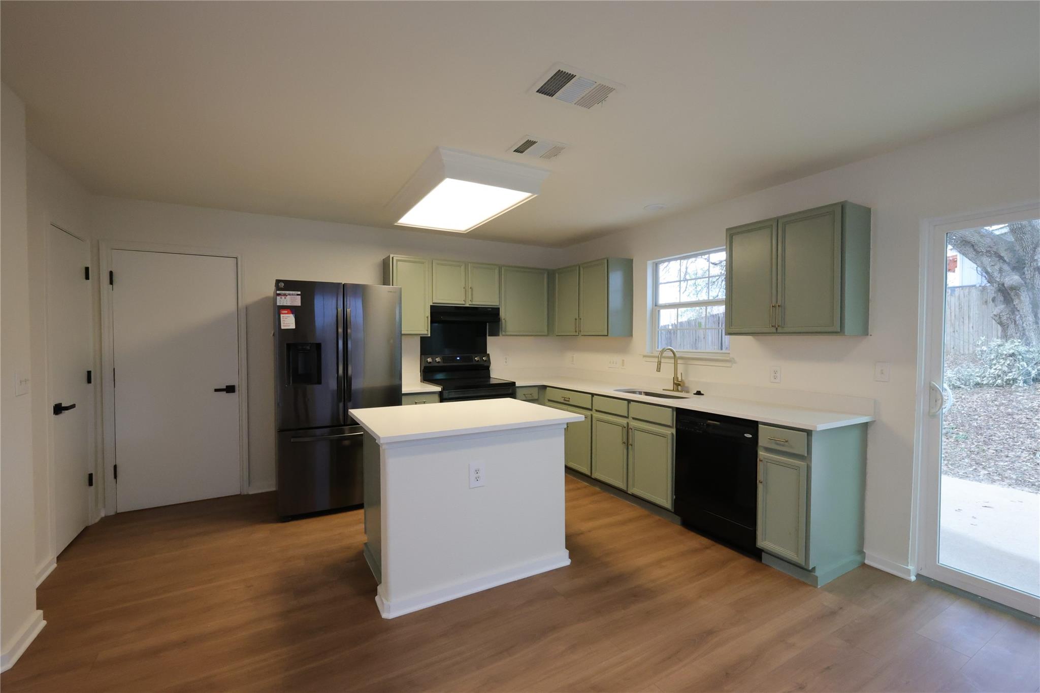 2110 Nogales Trl, Austin, TX 78744