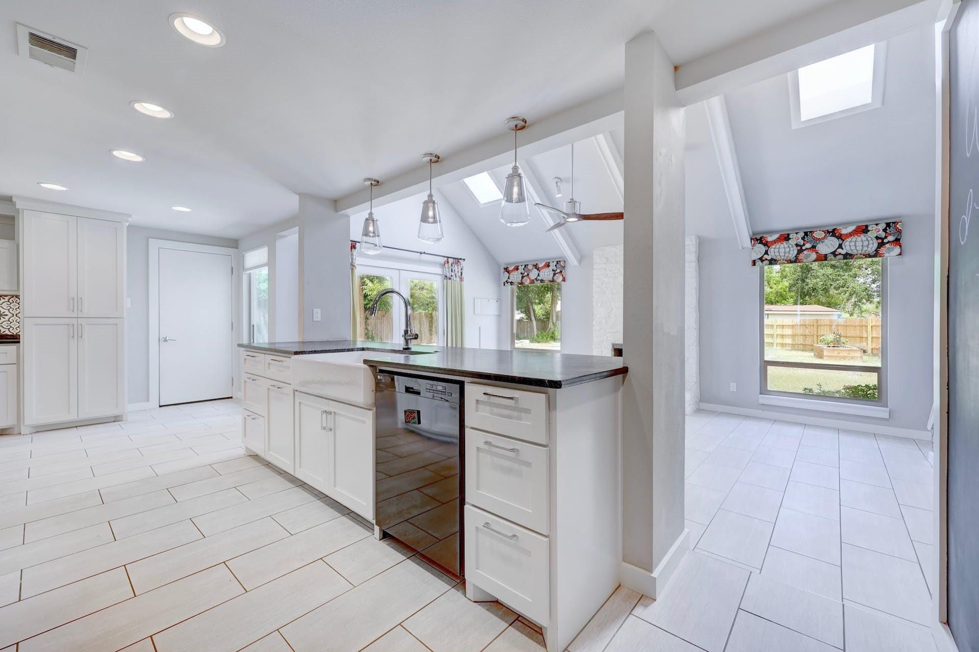 10408 Doering Ln, Austin, TX 78750