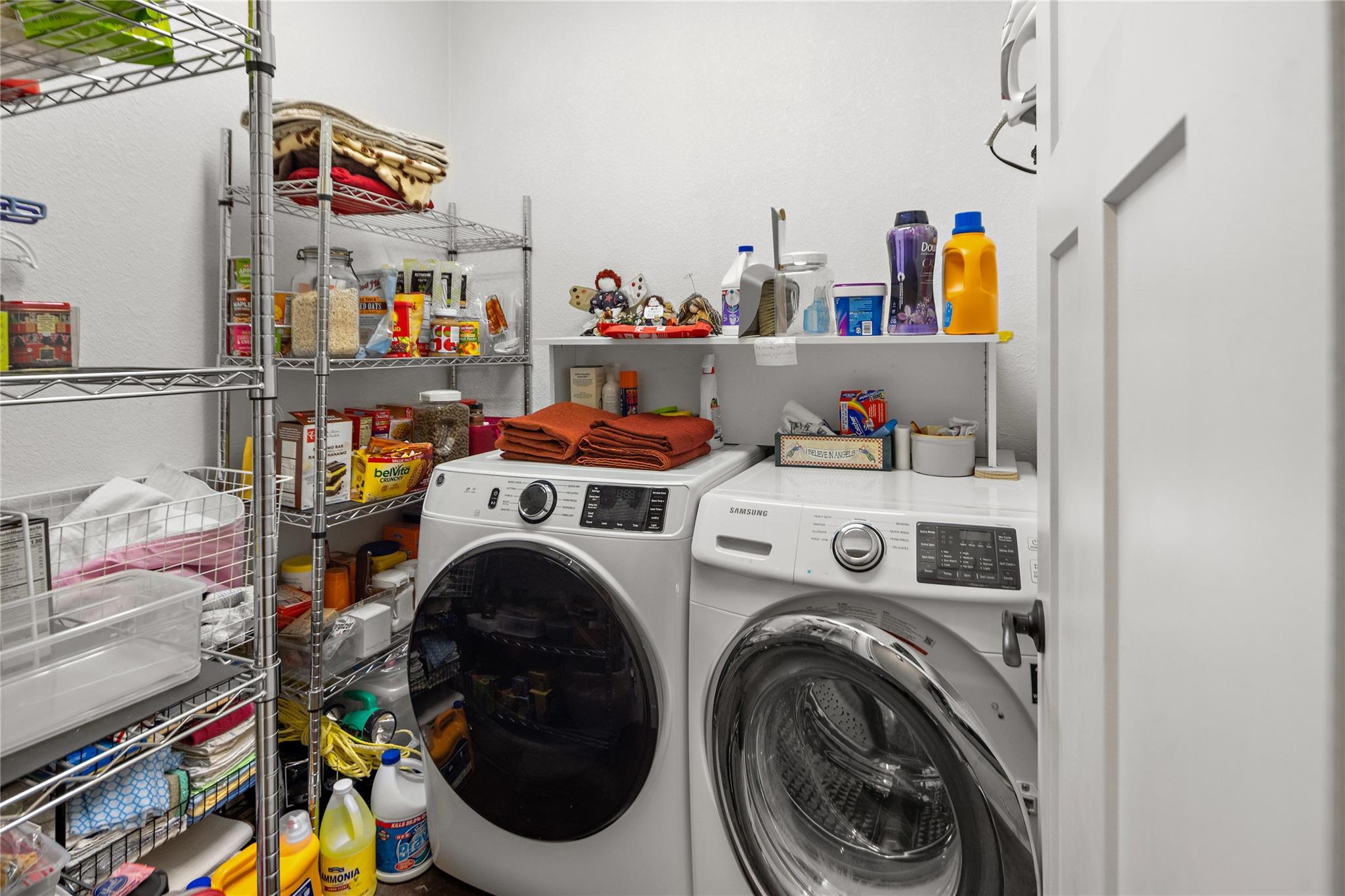 142 W Persimmon Dr, Granite Shoals, TX 78654