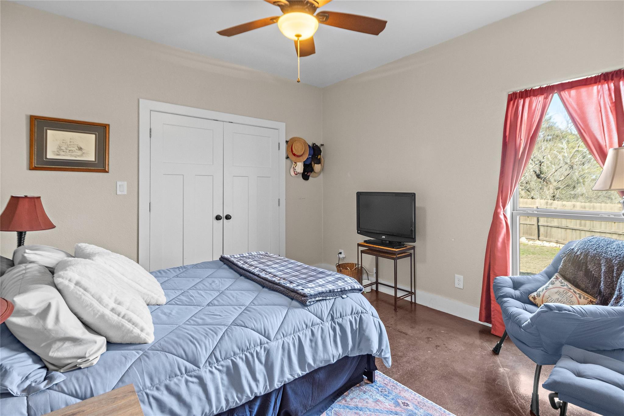 142 W Persimmon Dr, Granite Shoals, TX 78654